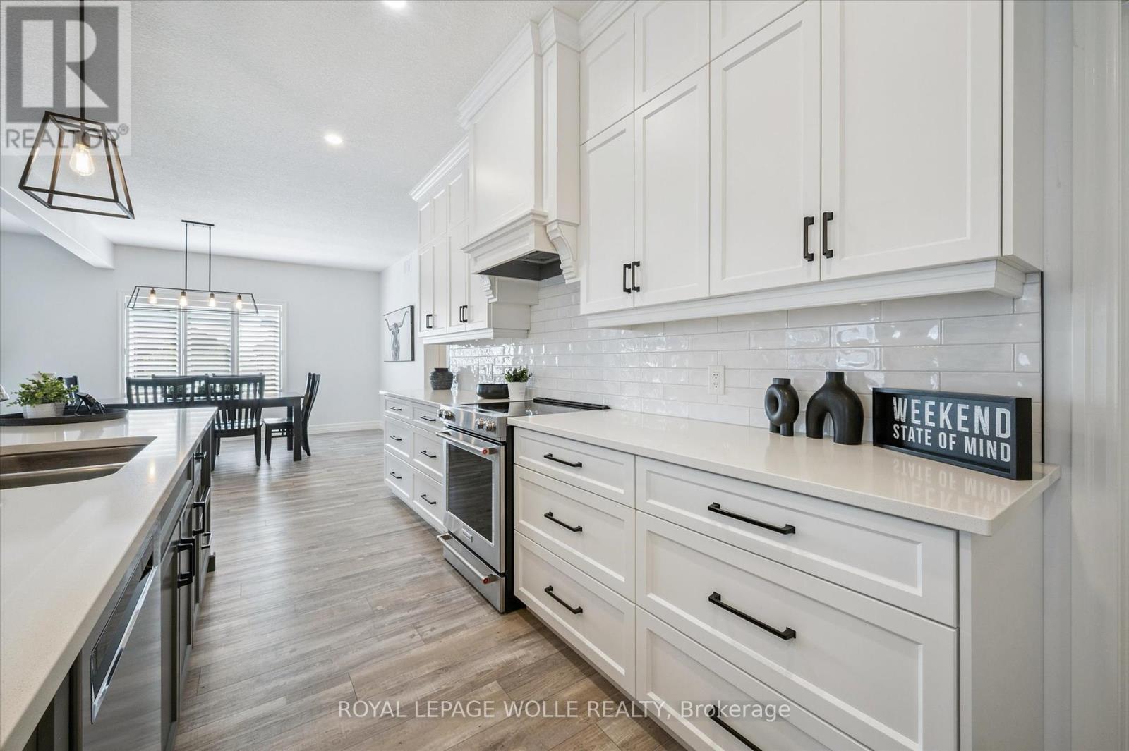 












164 WOODBERRY CRESCENT

,
Woolwich,




Ontario
N3B0E4

