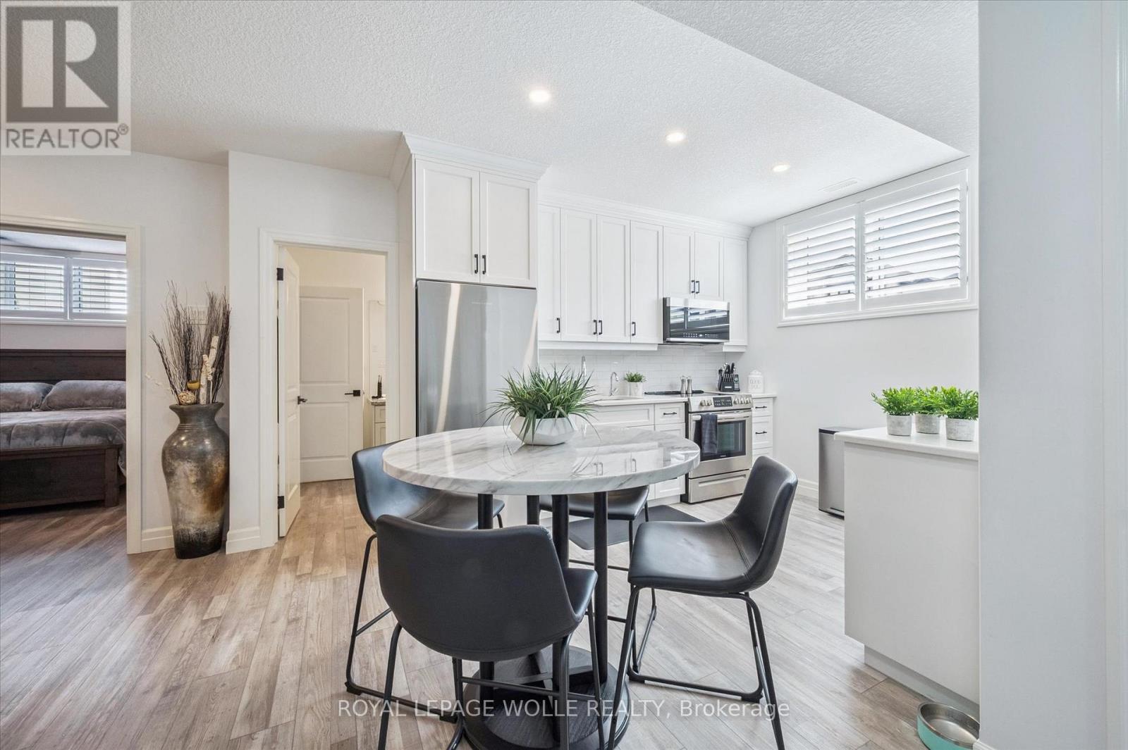 












164 WOODBERRY CRESCENT

,
Woolwich,




Ontario
N3B0E4

