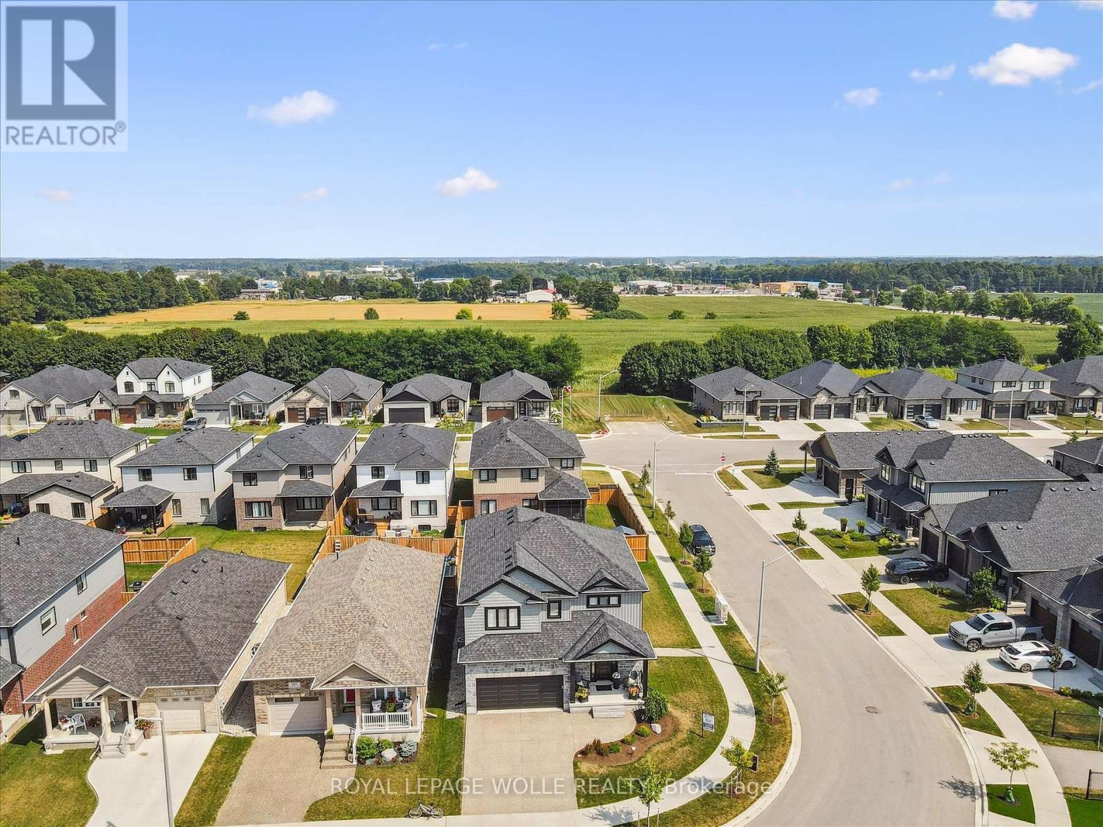 












164 WOODBERRY CRESCENT

,
Woolwich,




Ontario
N3B0E4

