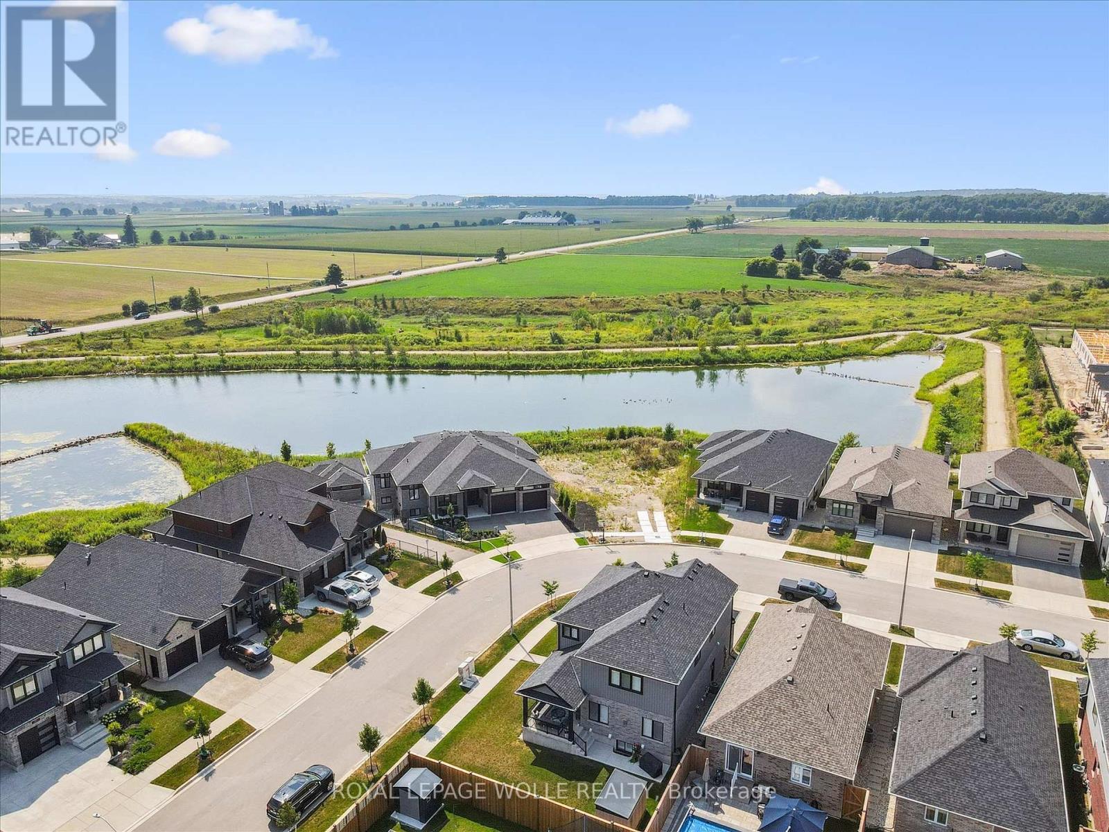 












164 WOODBERRY CRESCENT

,
Woolwich,




Ontario
N3B0E4


