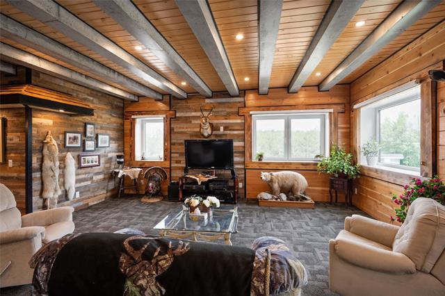 









9258


Whitemouth Lake

RD,
Piney,




MB
R0A 2J0

