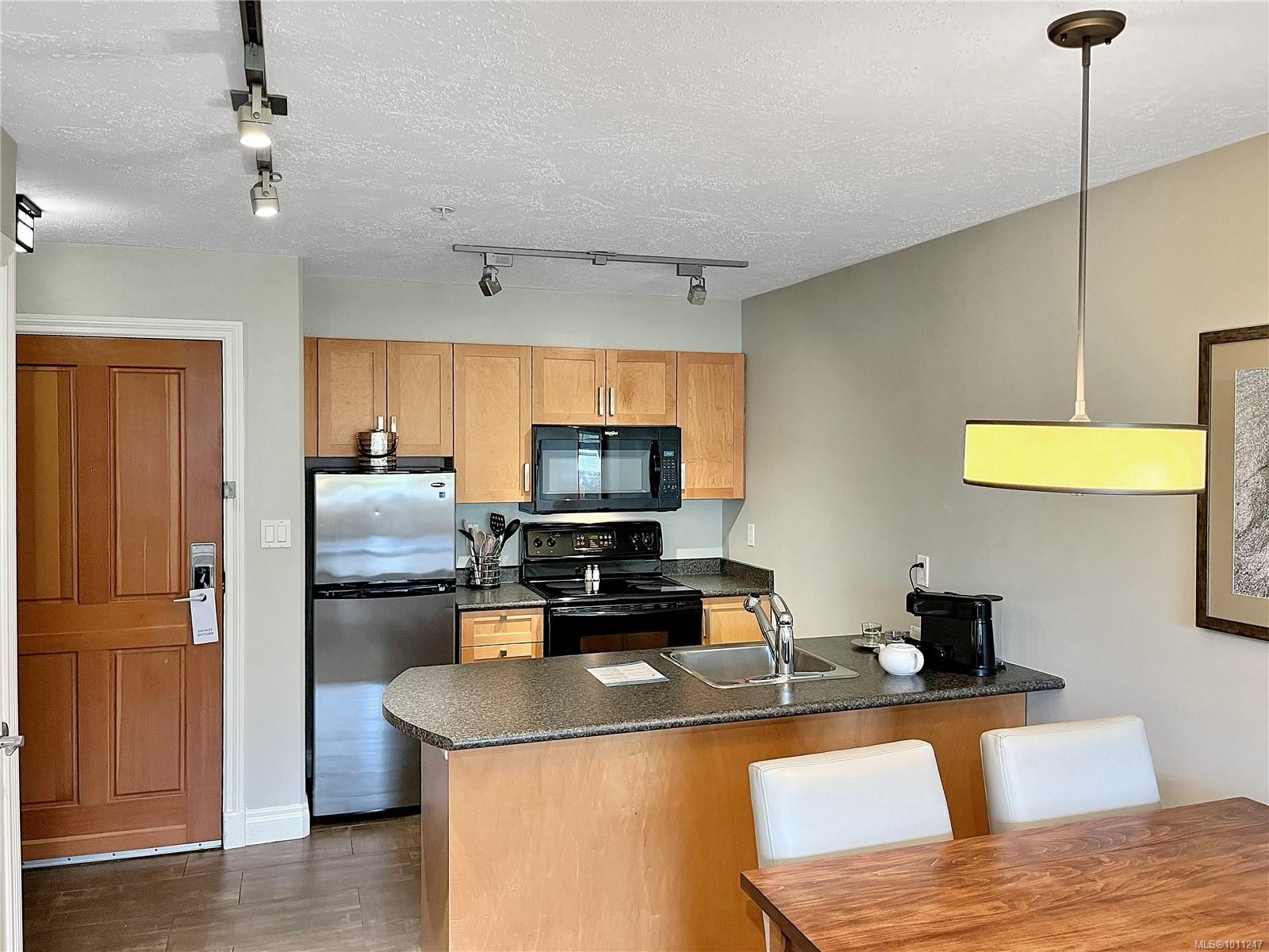 









1800


Riverside

Lane, 108A,
Courtenay,




BC
V9N 3C7

