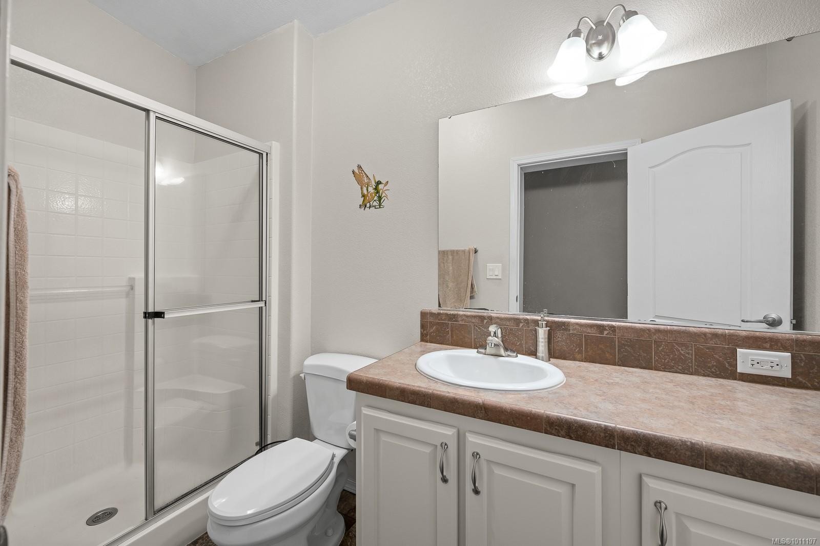 









1888


BATES

Rd,
Courtenay,




BC
V9J 1X4

