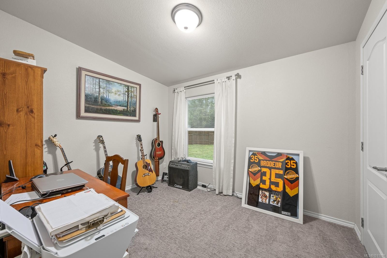 









1888


BATES

Rd,
Courtenay,




BC
V9J 1X4

