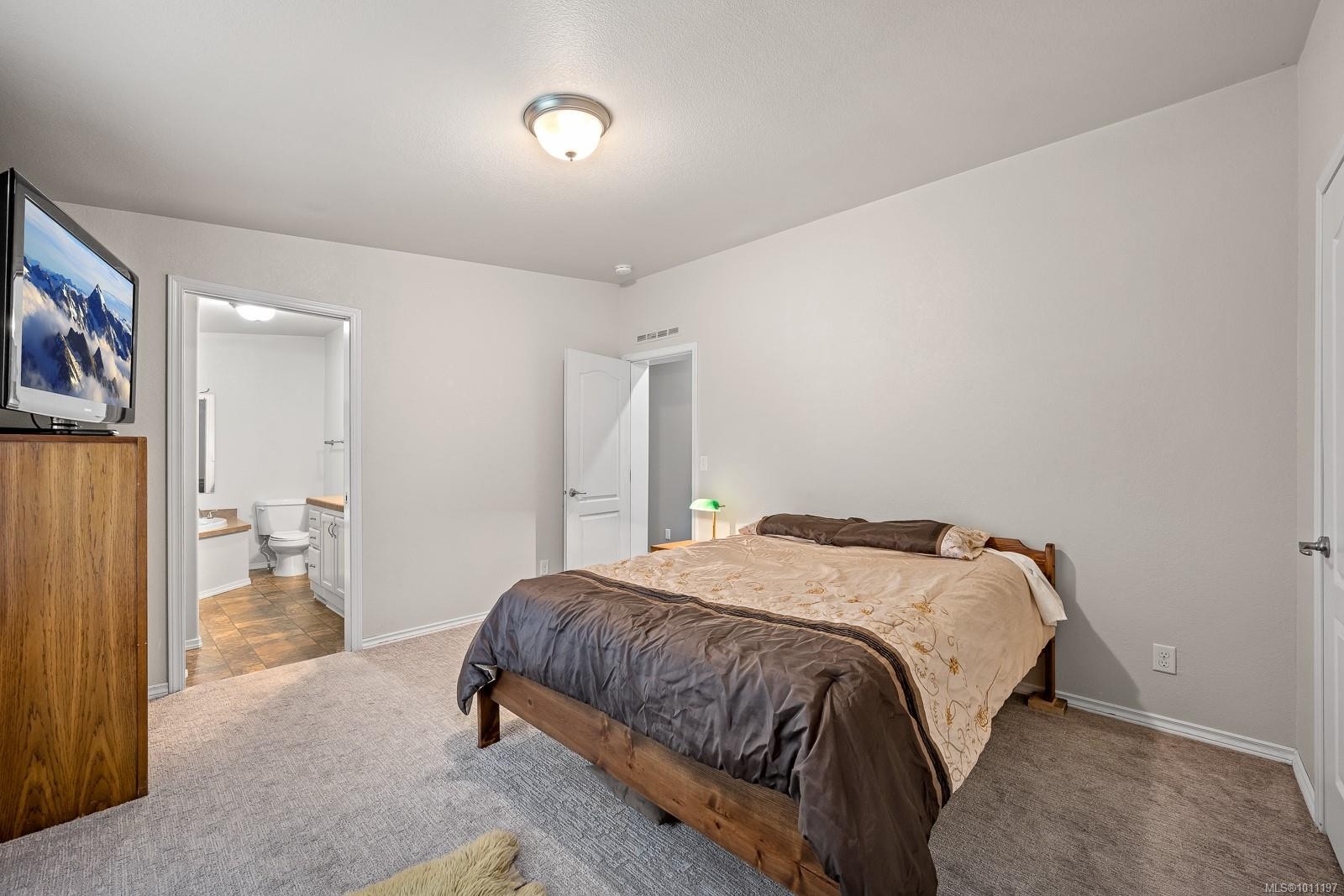 









1888


BATES

Rd,
Courtenay,




BC
V9J 1X4

