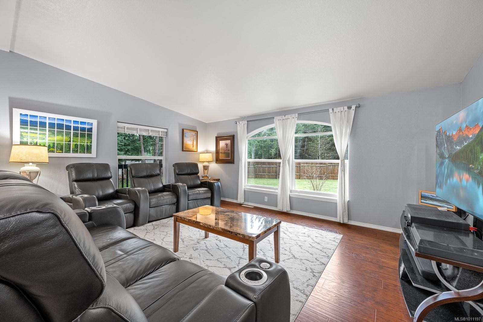 









1888


BATES

Rd,
Courtenay,




BC
V9J 1X4

