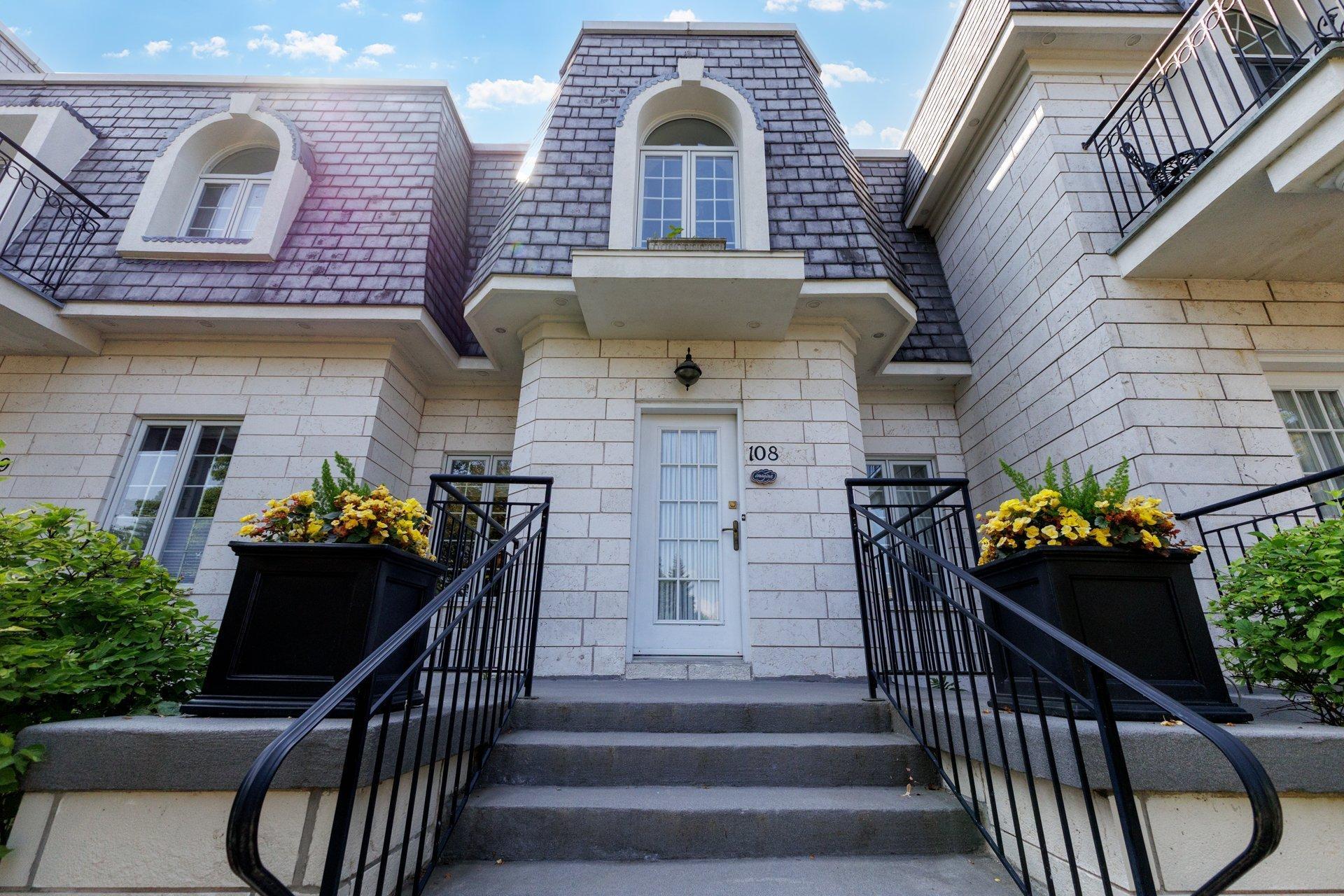 









2085


Rue de Versailles

, 108,
Vaudreuil-Dorion,




QC
J7V8P7

