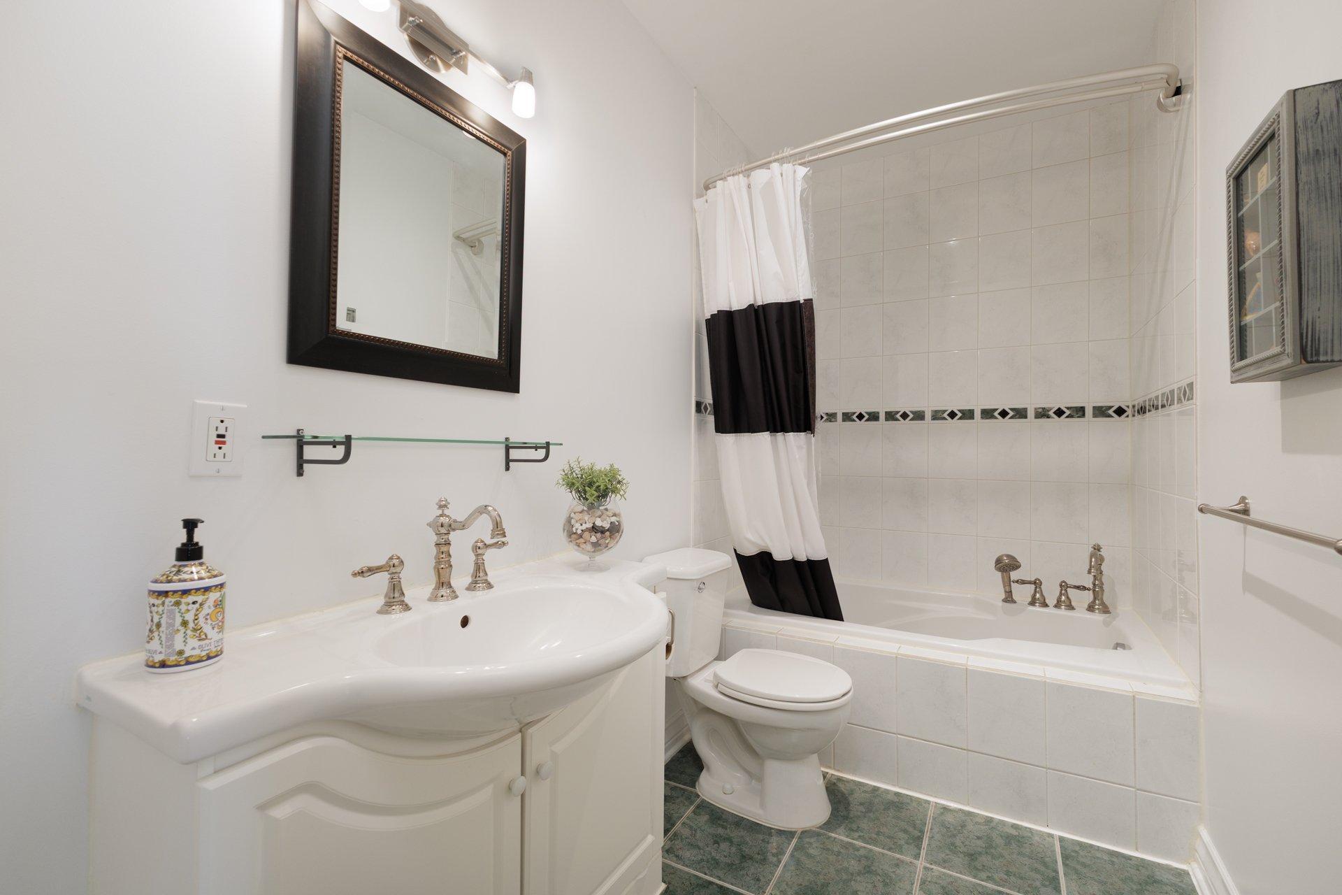 









2085


Rue de Versailles

, 108,
Vaudreuil-Dorion,




QC
J7V8P7

