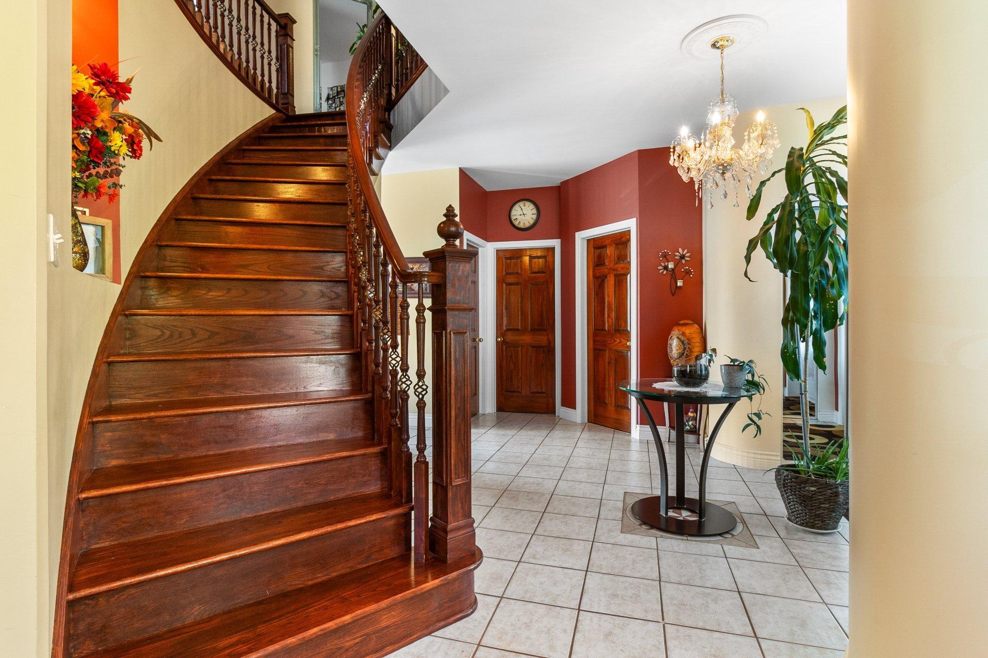 









523


Ch. de la Rivière-Bergeron

,
Piopolis,




QC
G0Y1H0

