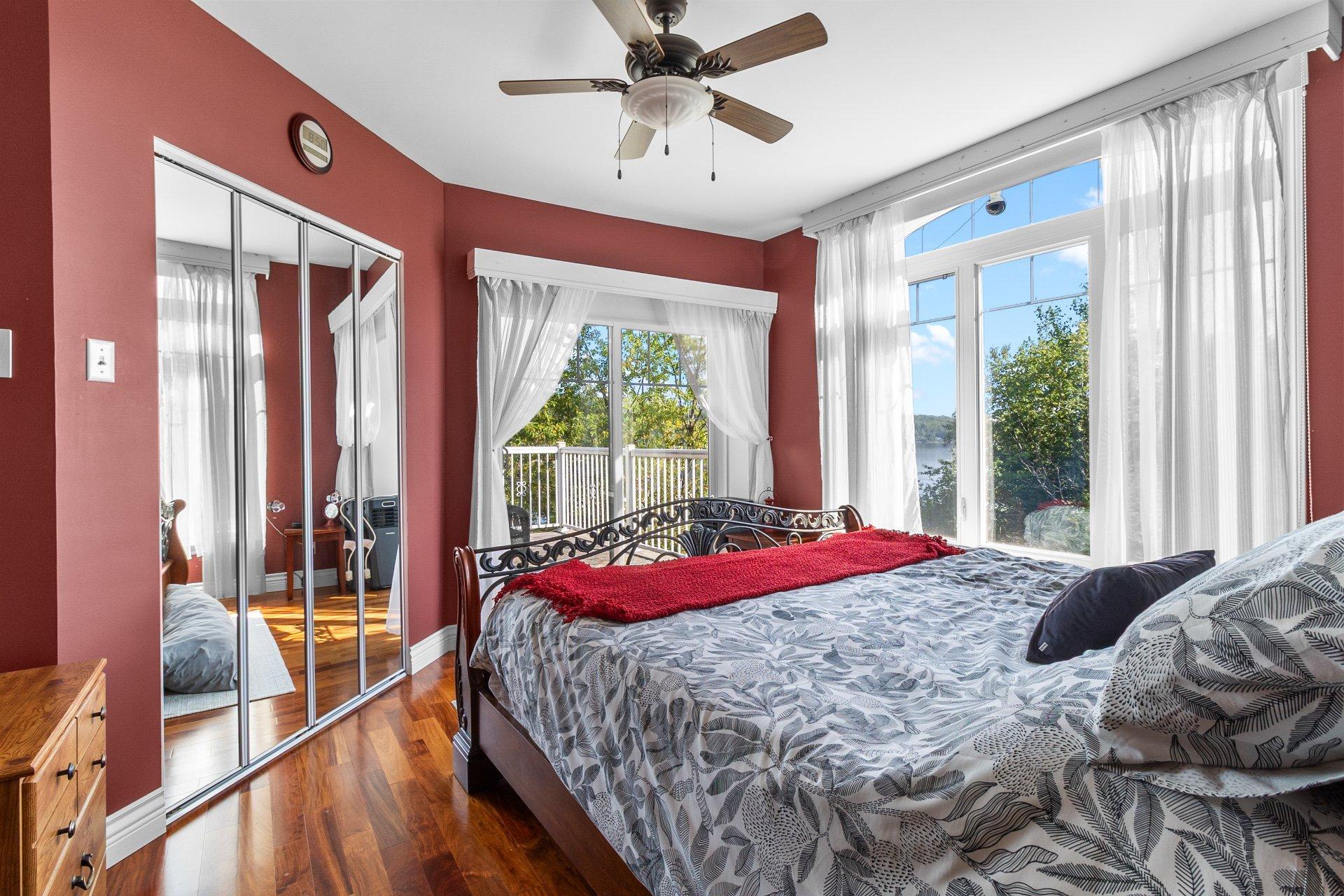 









523


Ch. de la Rivière-Bergeron

,
Piopolis,




QC
G0Y1H0

