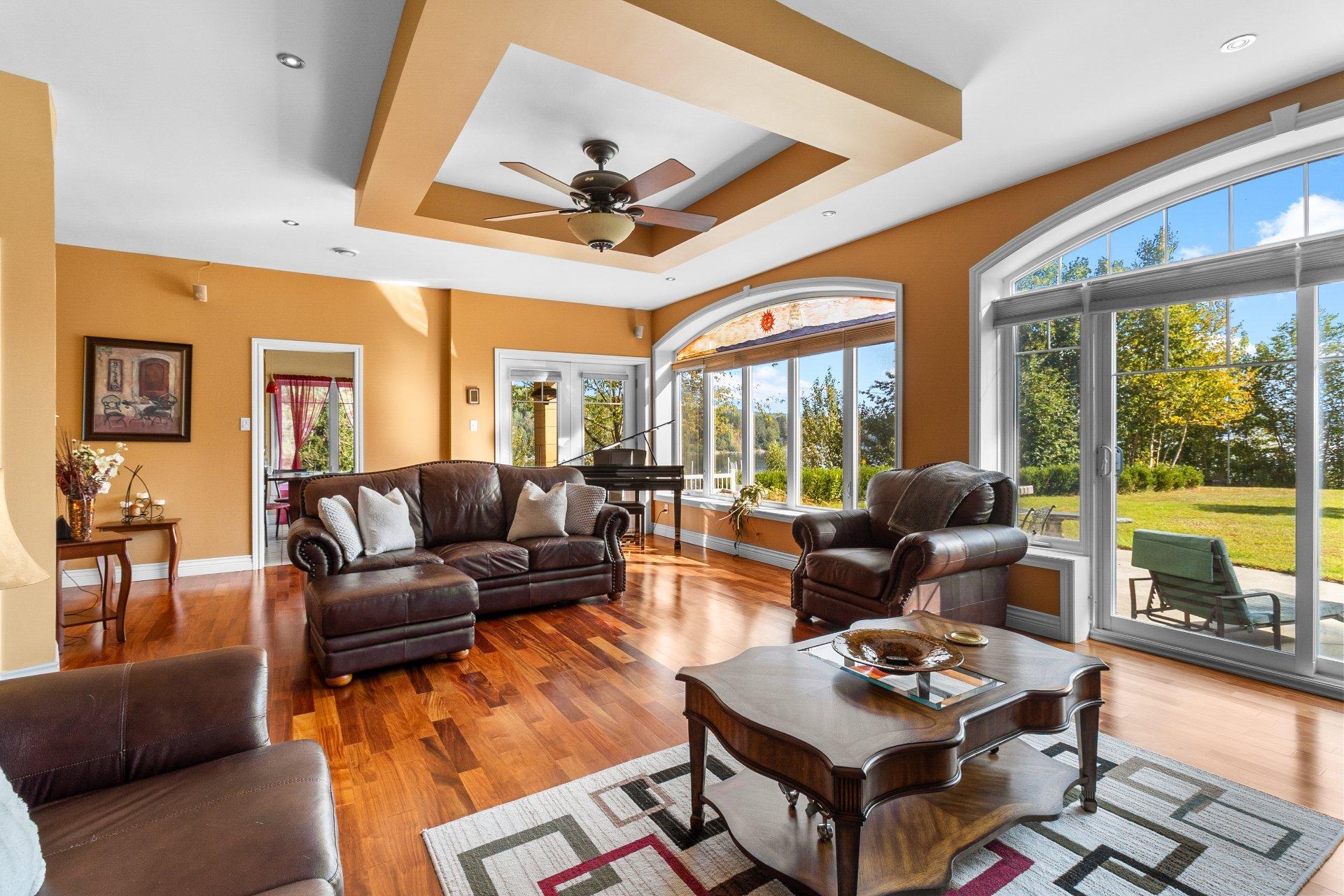 









523


Ch. de la Rivière-Bergeron

,
Piopolis,




QC
G0Y1H0

