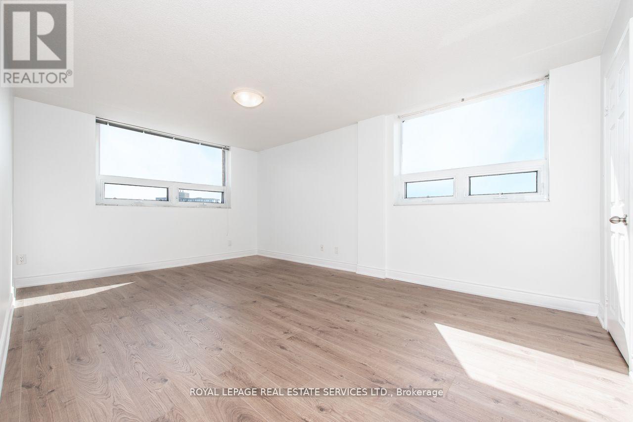 












1404 - 95 LA ROSE AVENUE

,
Toronto,




Ontario
M9P3T2

