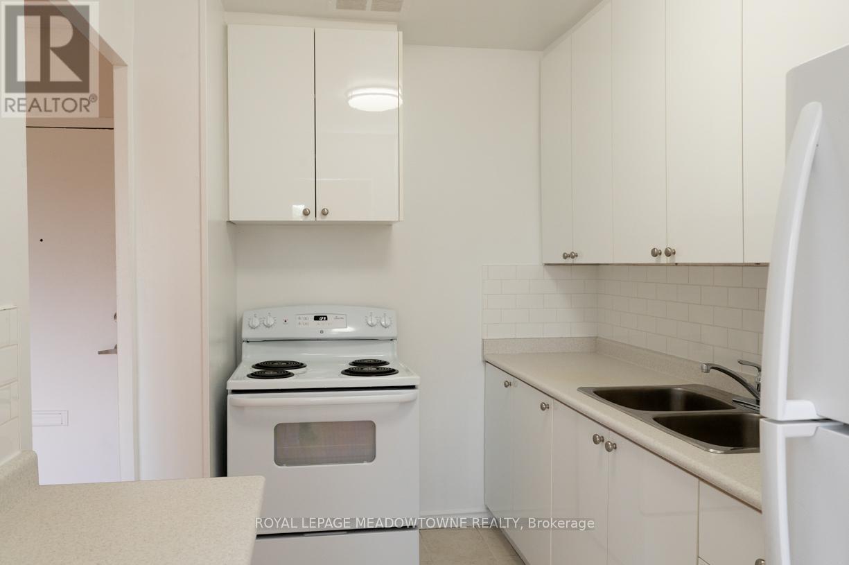 












405 - 1017 SENECA AVENUE

,
Mississauga,




Ontario
L5G3X5

