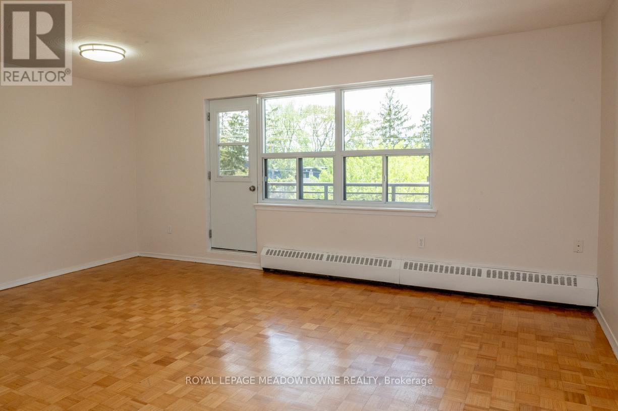 












405 - 1017 SENECA AVENUE

,
Mississauga,




Ontario
L5G3X5

