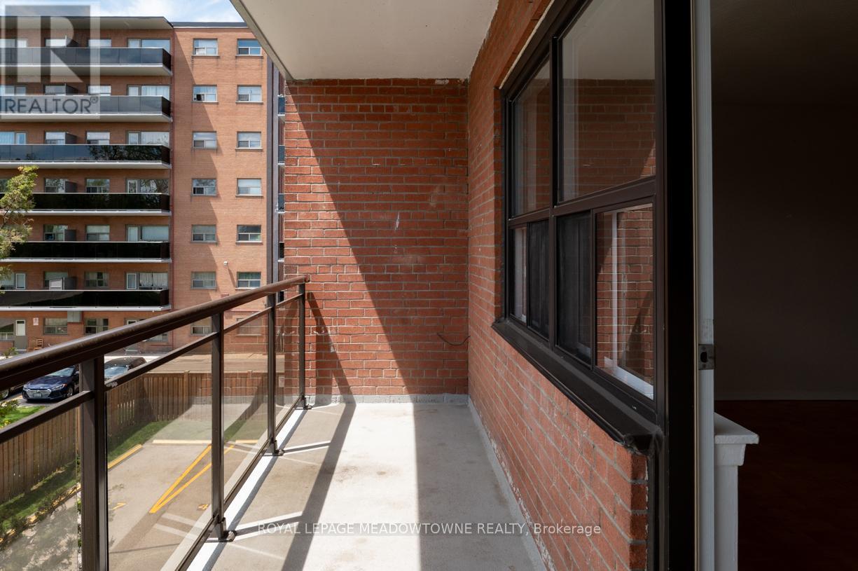 












405 - 1017 SENECA AVENUE

,
Mississauga,




Ontario
L5G3X5

