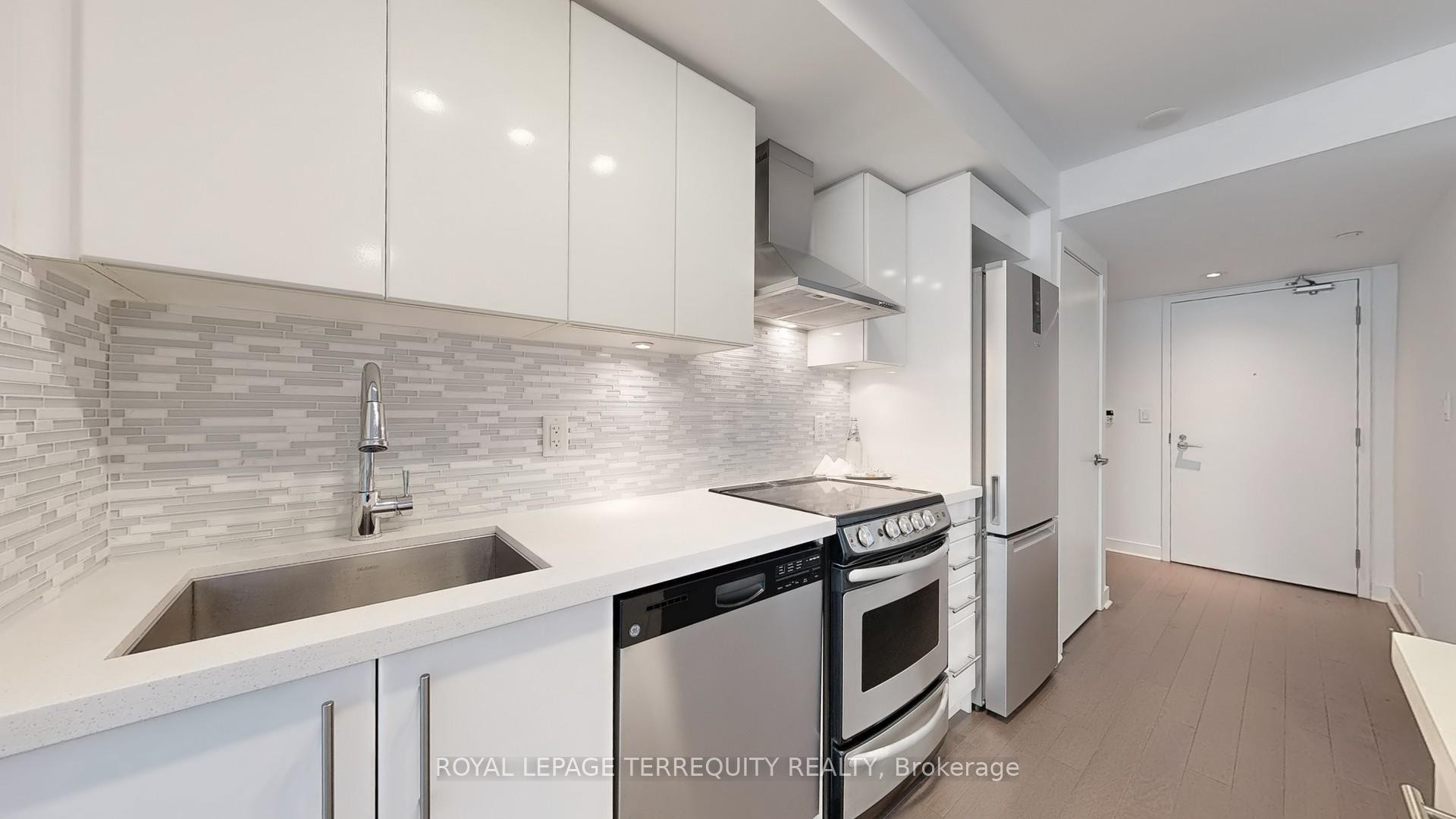 









58


Orchard View

Boulevard, 705,
Toronto,




ON
M4R 0A2

