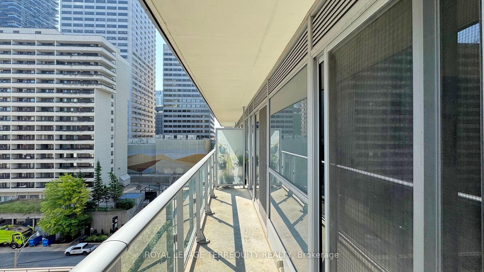 









58


Orchard View

Boulevard, 705,
Toronto,




ON
M4R 0A2

