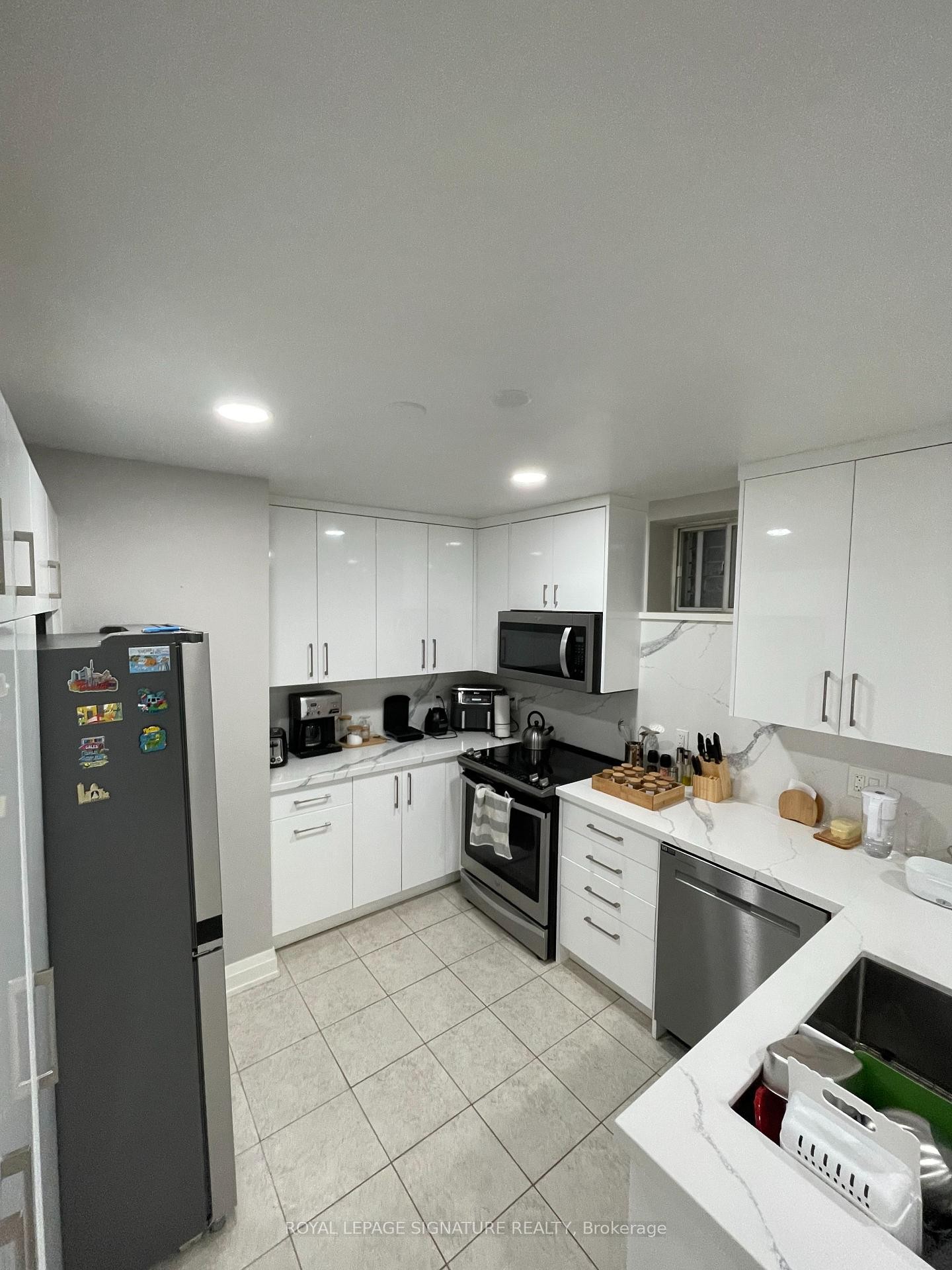 









1494


King

Street West, Lower,
Toronto,




ON
M6K 1J3

