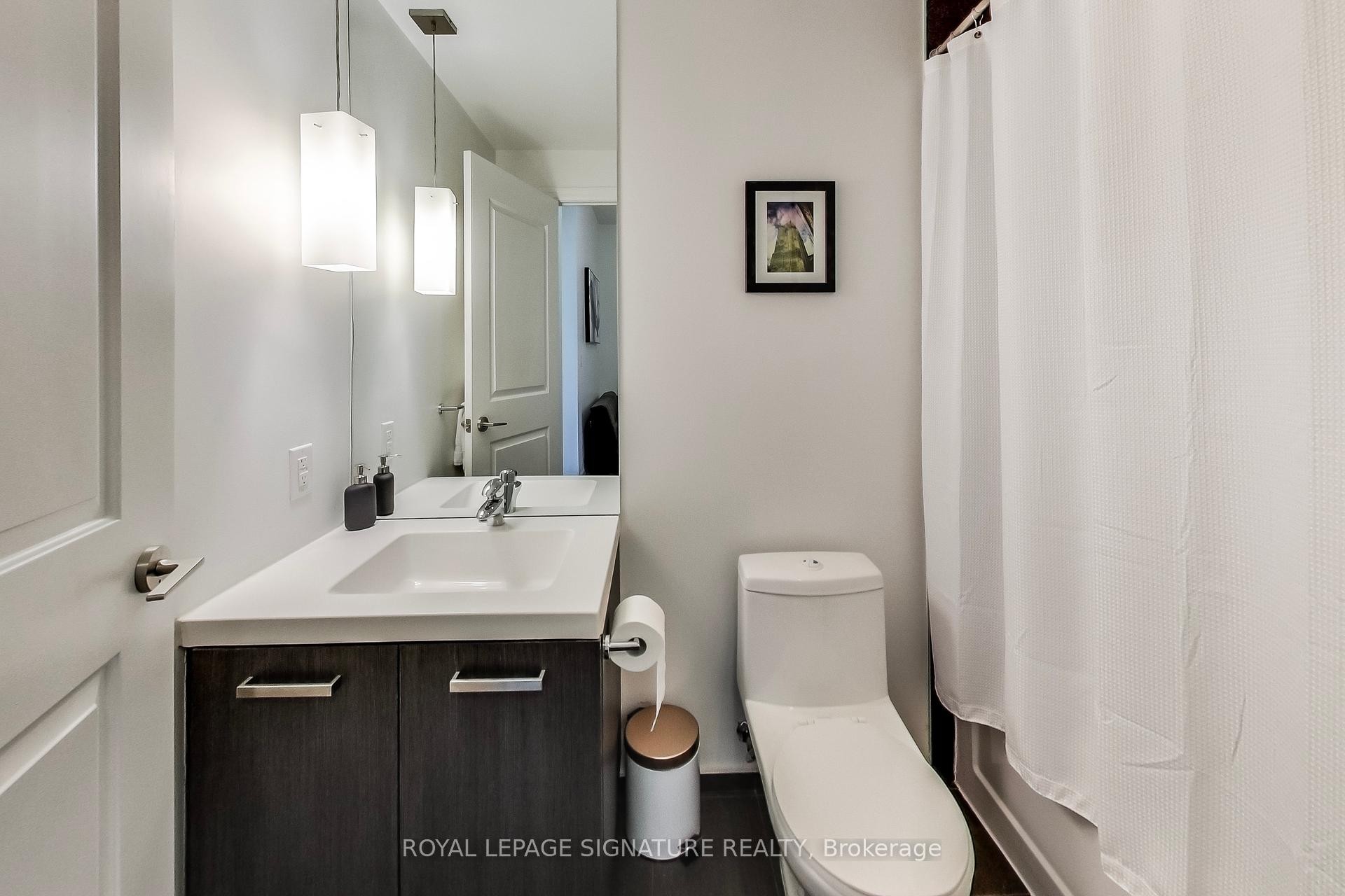 









8


The Esplanade

N/A, 1104,
Toronto,




ON
M5E 0A6

