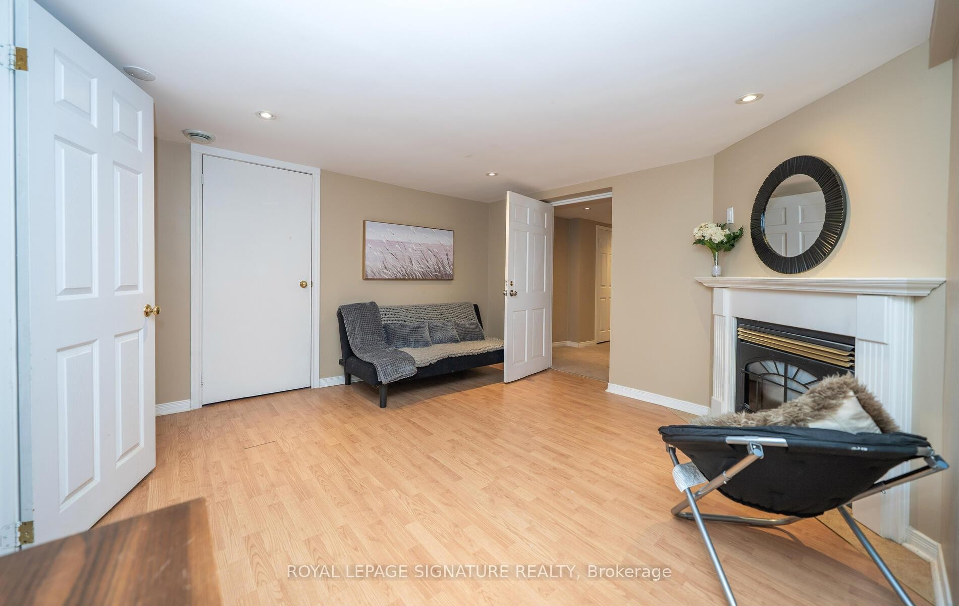 









2098


Pharmacy

Avenue,
Toronto,




ON
M1W 1H8

