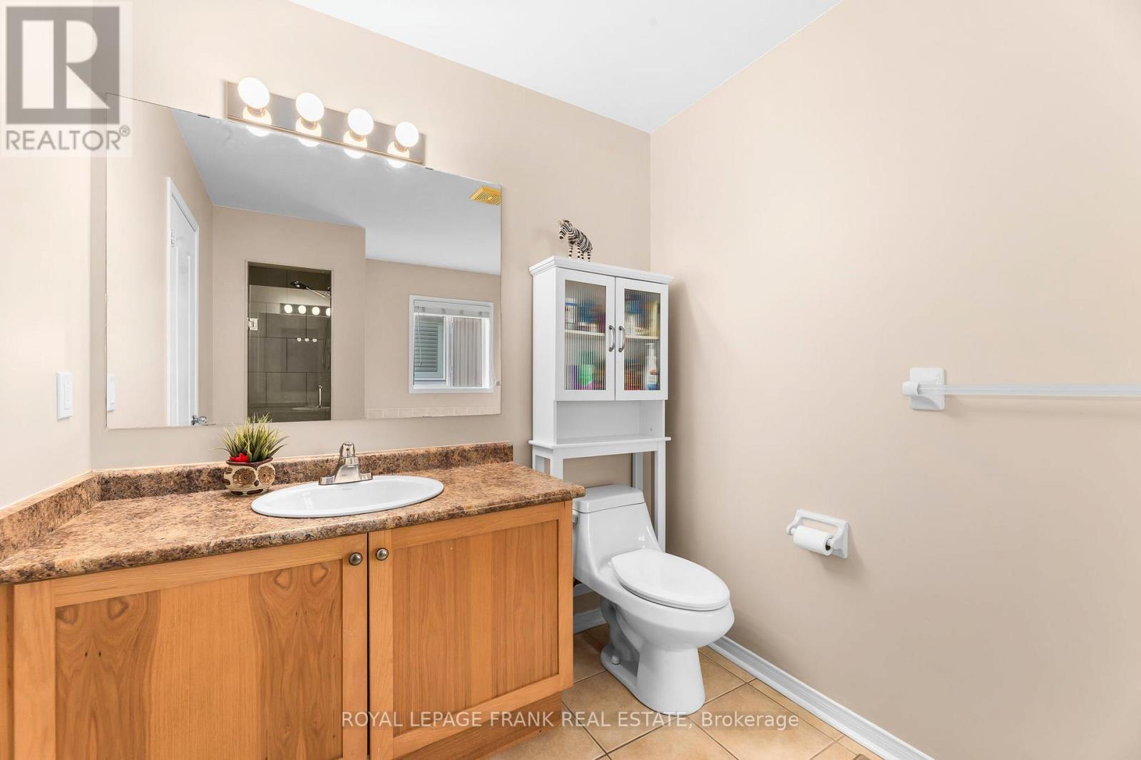 












39 CUTLER DRIVE

,
Clarington (Newcastle),




Ontario
L1B1M4

