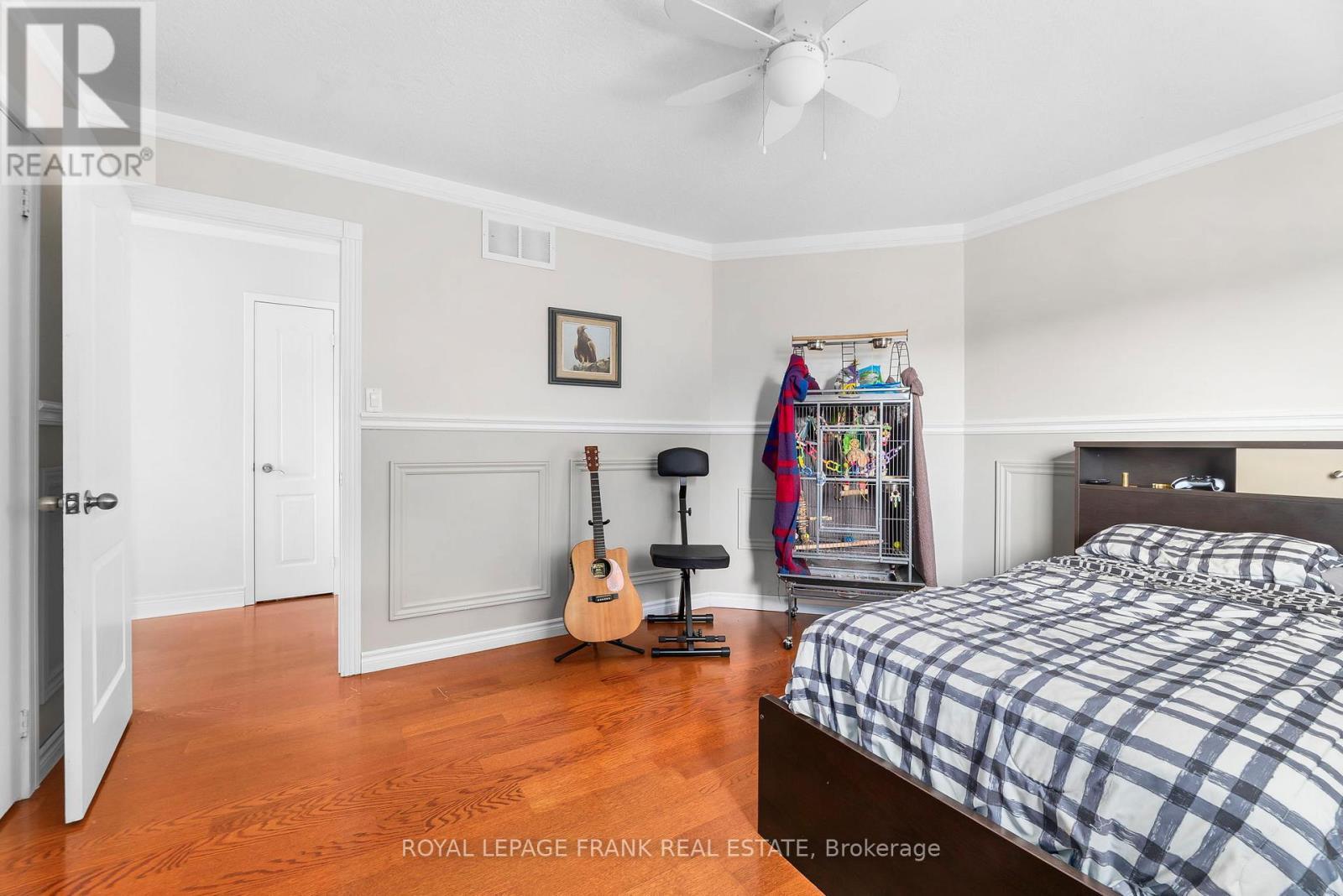












39 CUTLER DRIVE

,
Clarington (Newcastle),




Ontario
L1B1M4

