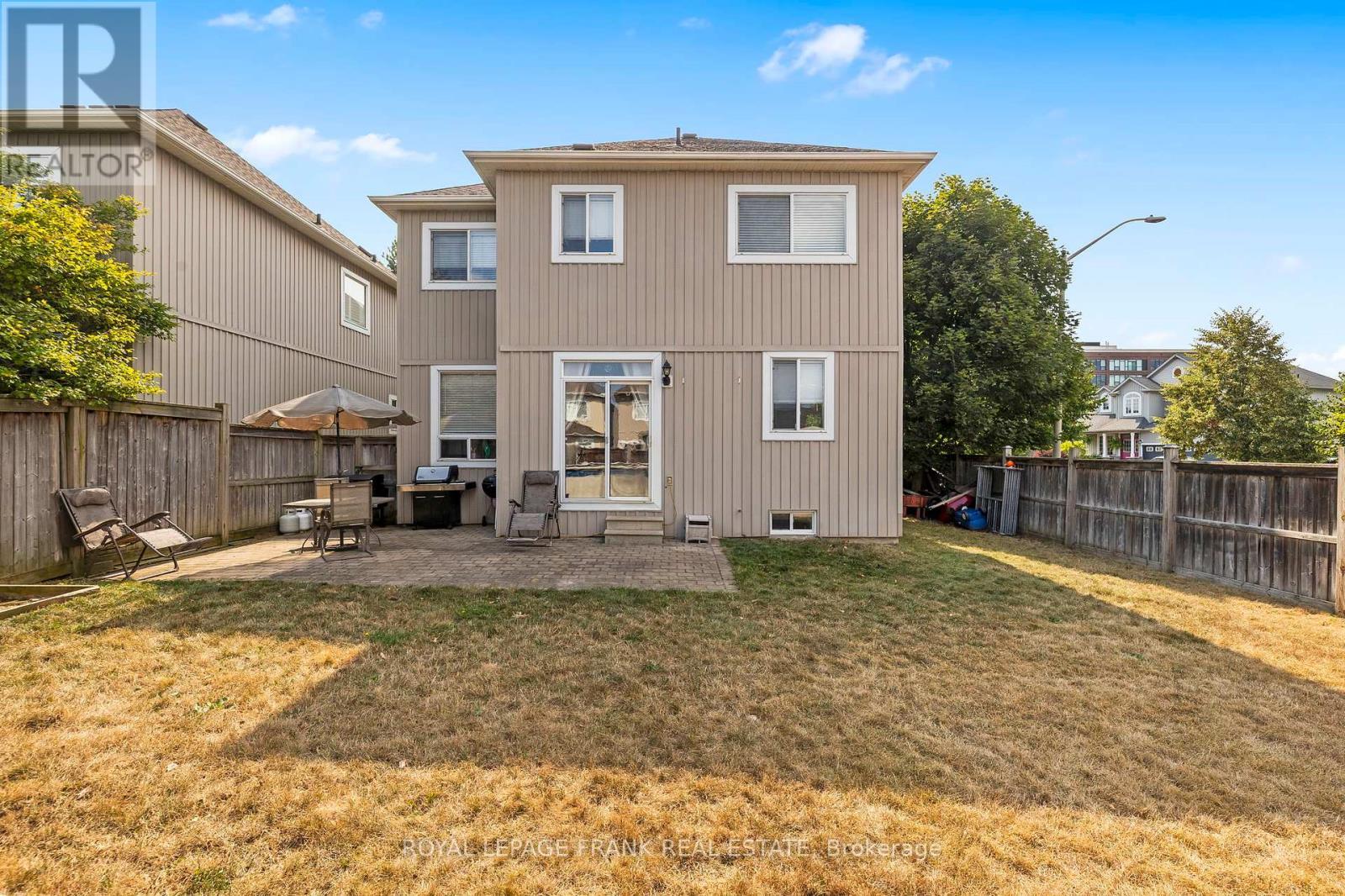 












39 CUTLER DRIVE

,
Clarington (Newcastle),




Ontario
L1B1M4

