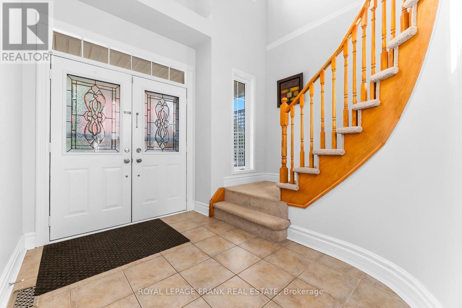 












39 CUTLER DRIVE

,
Clarington (Newcastle),




Ontario
L1B1M4

