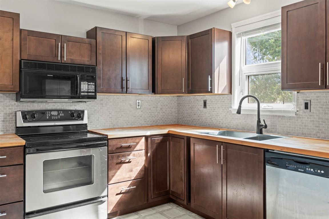 









1501


30th

Street,
Vernon,




BC
V1T 5C4

