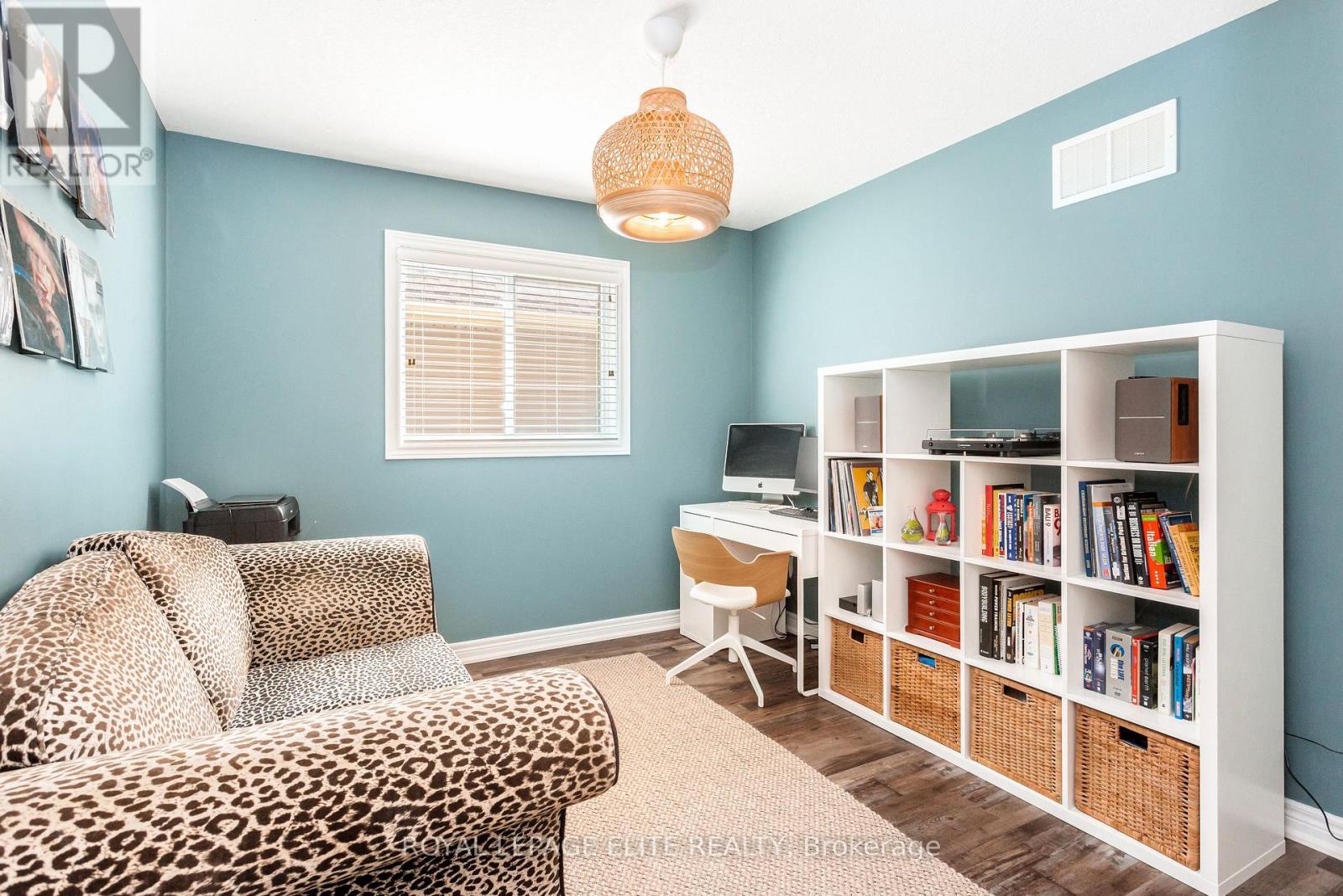 












49 PRESTON DRIVE

,
Orangeville,




Ontario
L9W4K3

