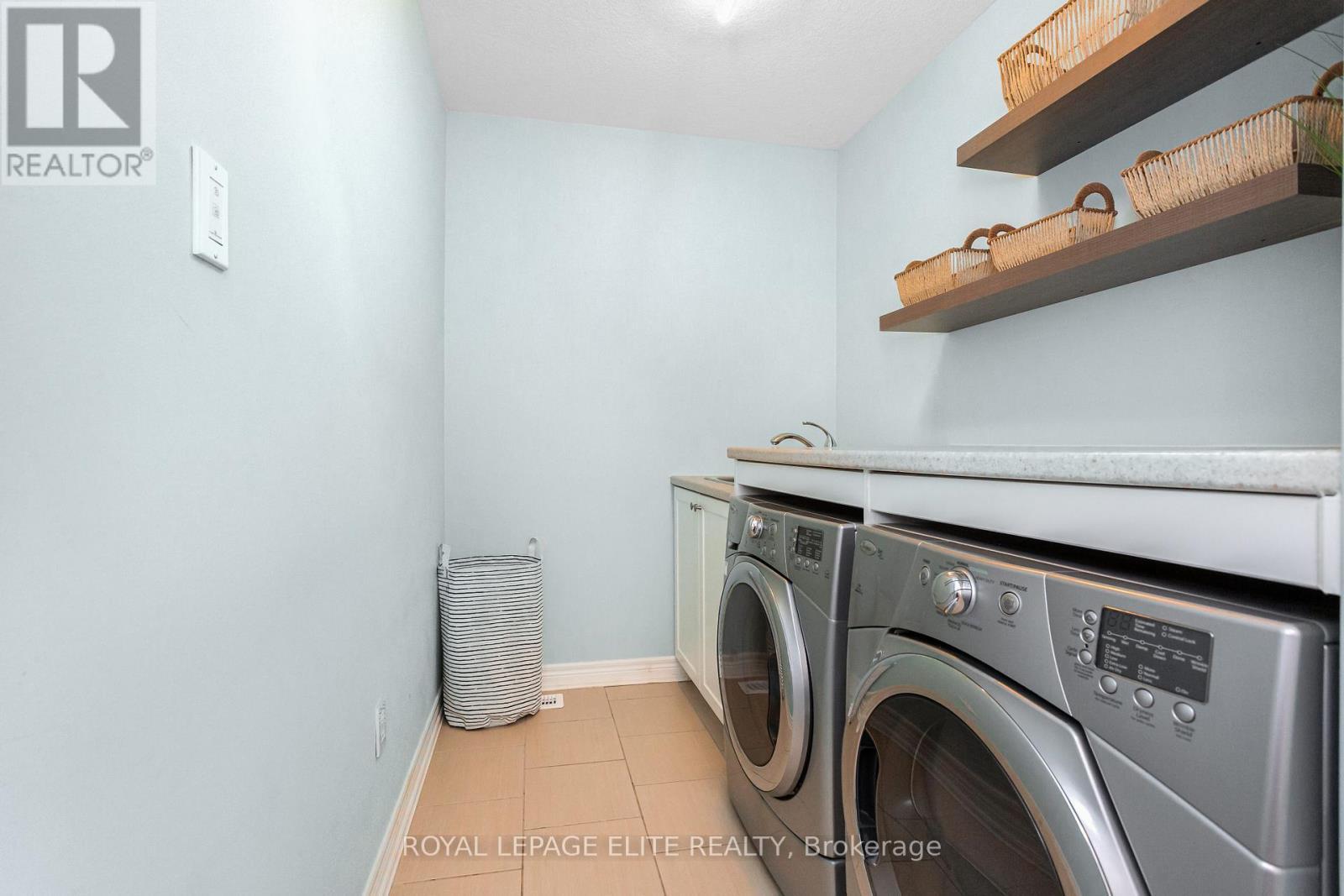 












49 PRESTON DRIVE

,
Orangeville,




Ontario
L9W4K3

