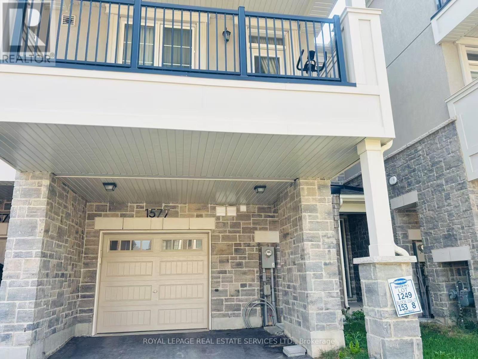 












1577 MOIRA CRESCENT

,
Milton,




Ontario
L9E1X8

