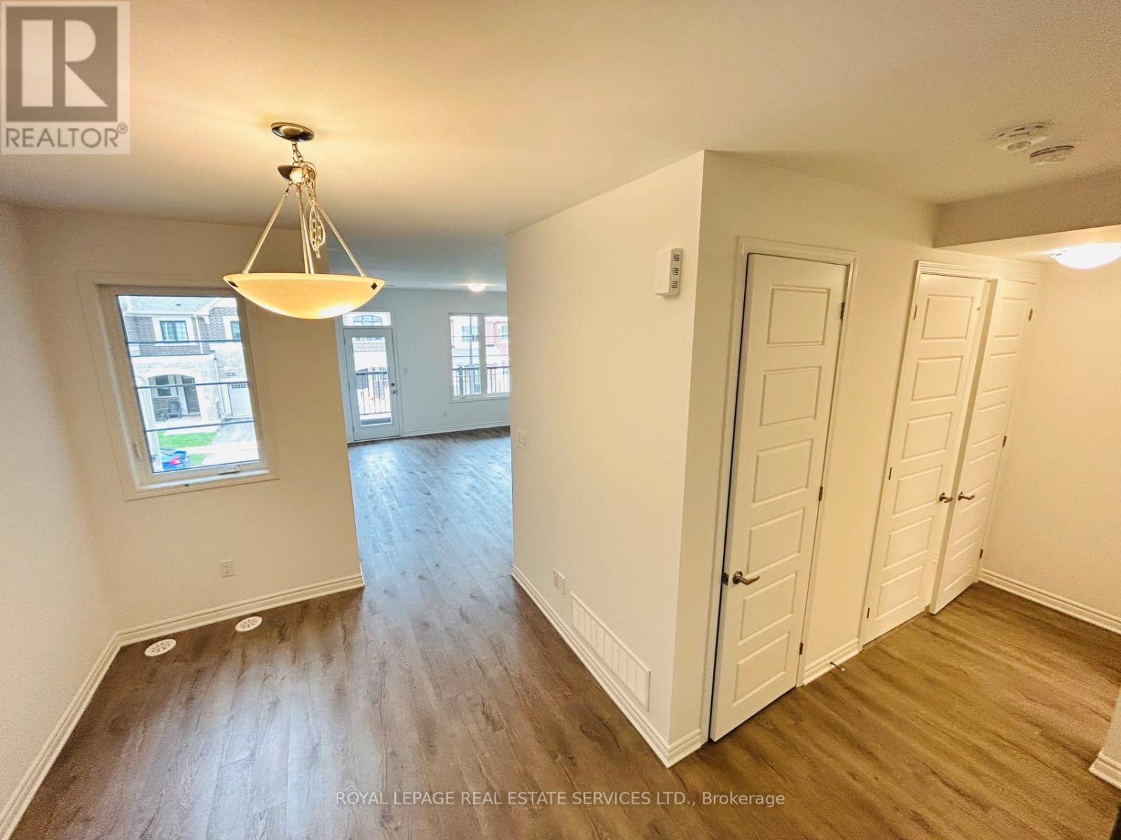 












1577 MOIRA CRESCENT

,
Milton,




Ontario
L9E1X8

