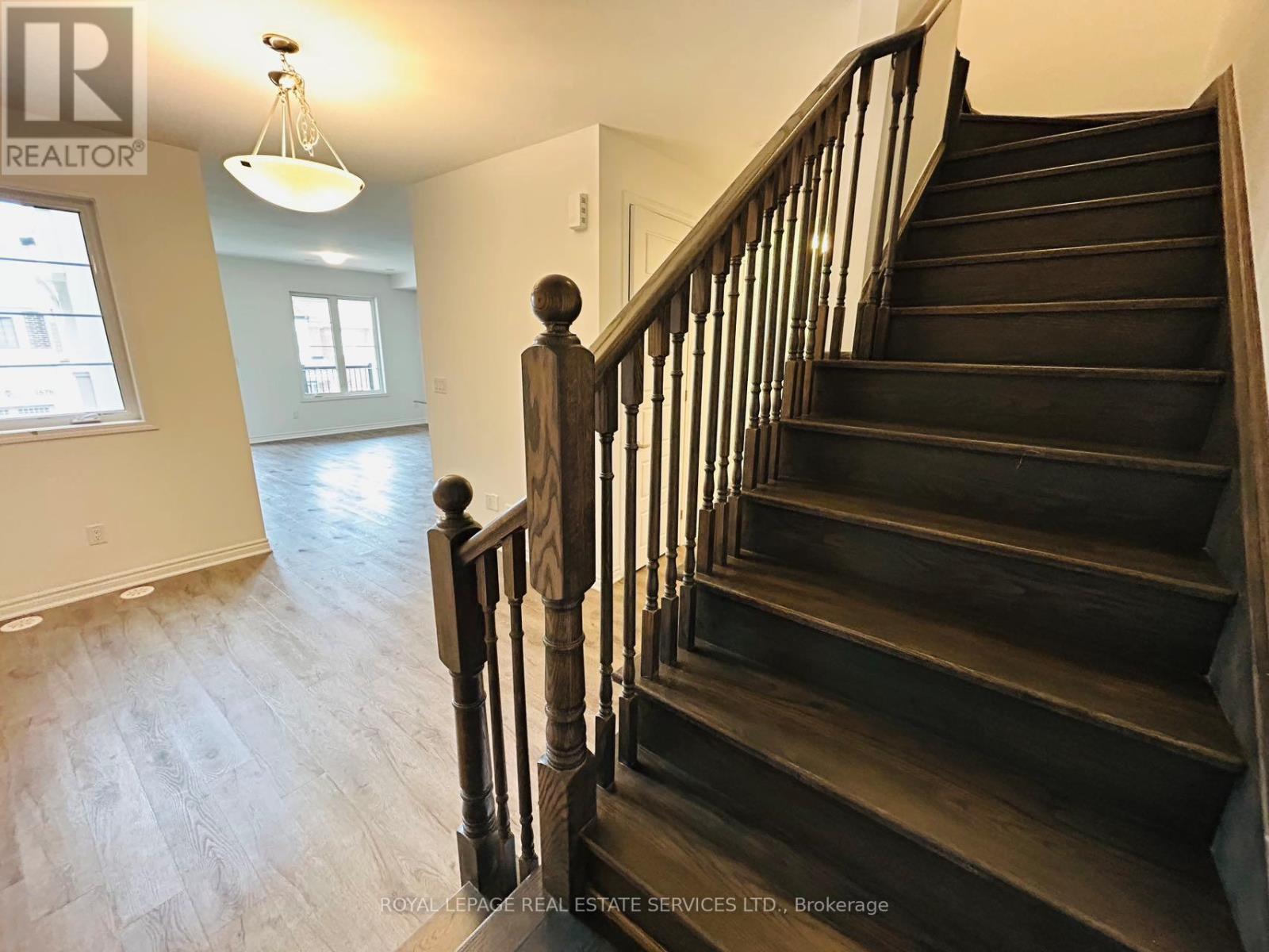 












1577 MOIRA CRESCENT

,
Milton,




Ontario
L9E1X8

