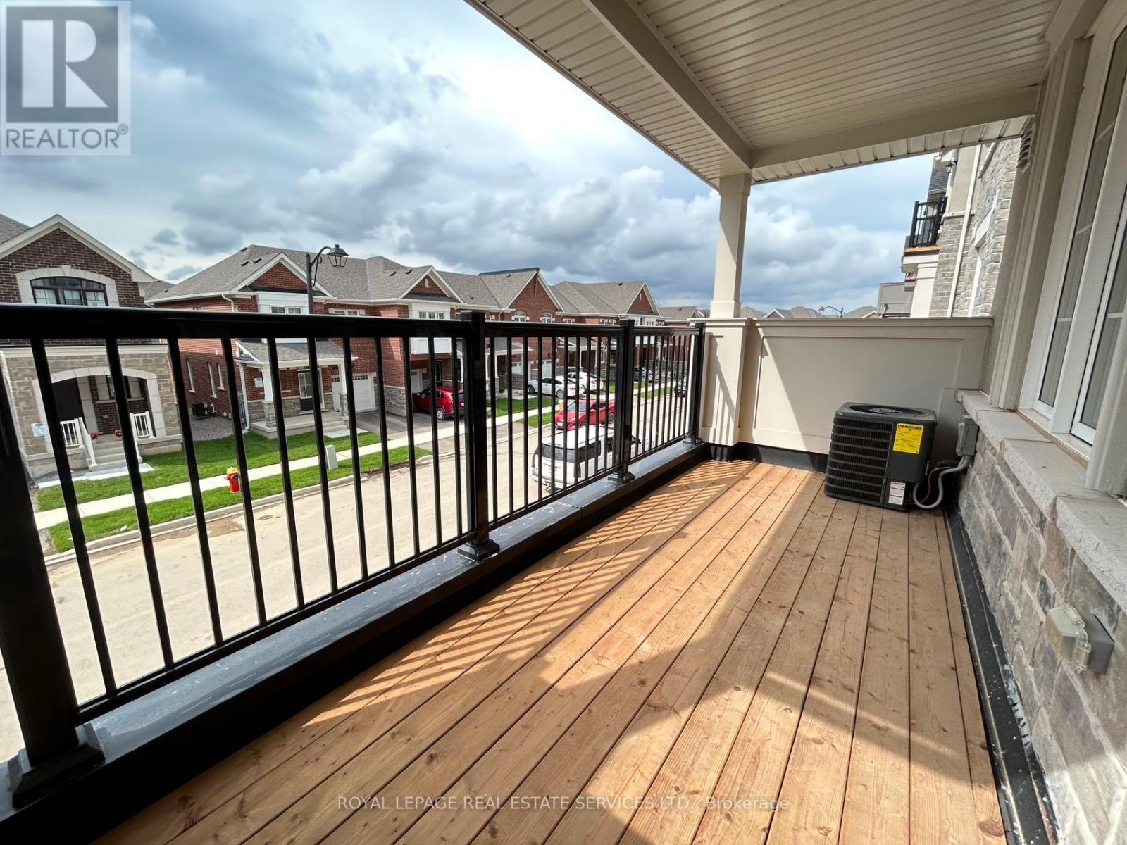 












1577 MOIRA CRESCENT

,
Milton,




Ontario
L9E1X8

