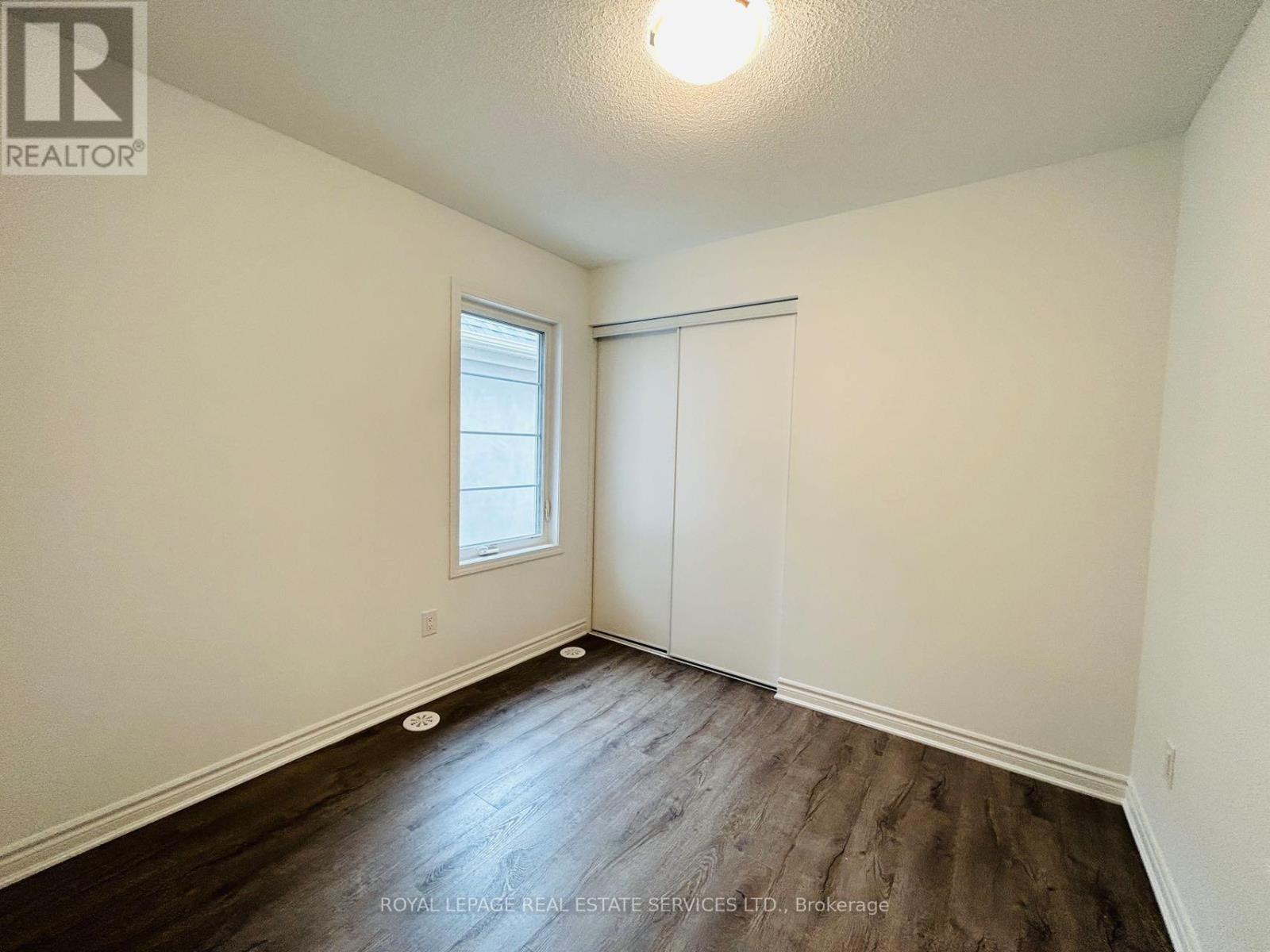 












1577 MOIRA CRESCENT

,
Milton,




Ontario
L9E1X8


