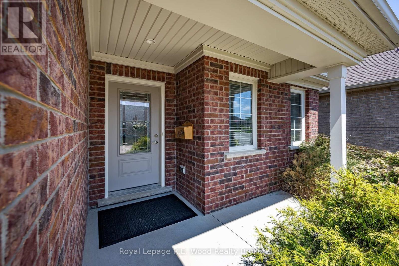 












42 HOGARTH DRIVE

,
Tillsonburg,




Ontario
N4G0C3

