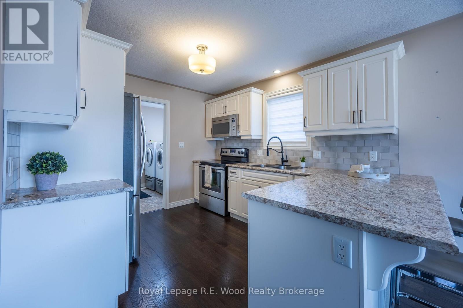 












42 HOGARTH DRIVE

,
Tillsonburg,




Ontario
N4G0C3

