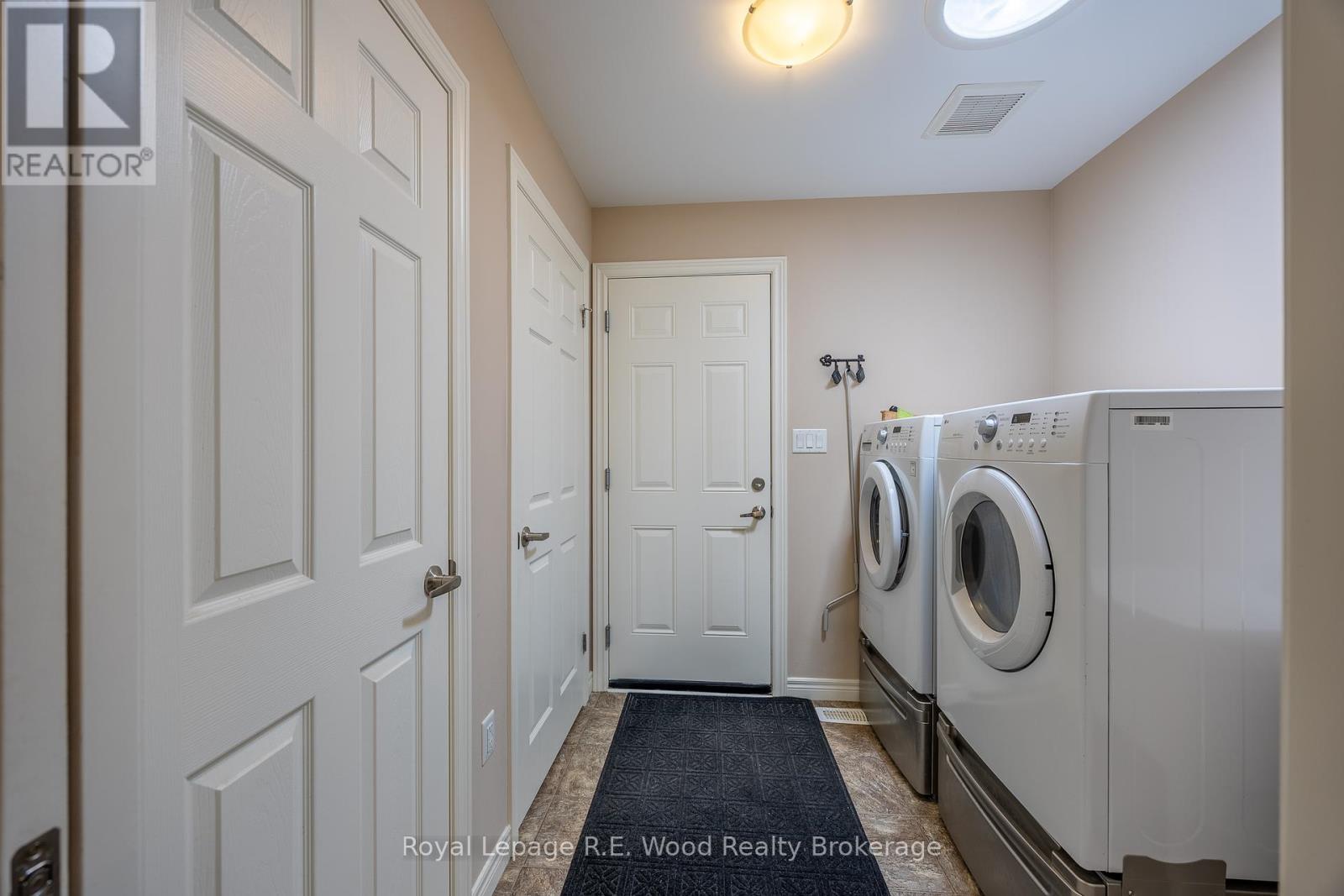 












42 HOGARTH DRIVE

,
Tillsonburg,




Ontario
N4G0C3

