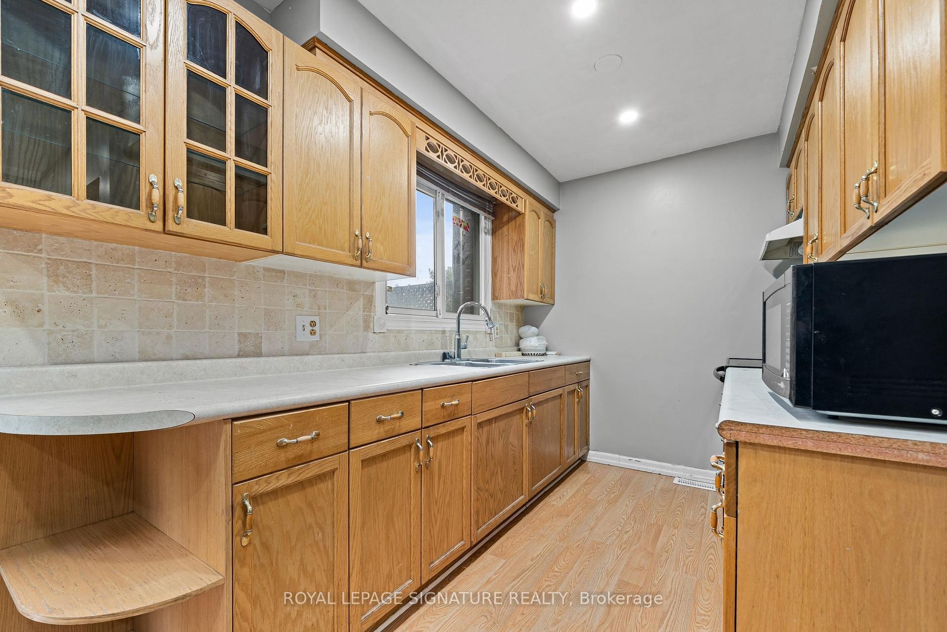









32A


Crossley

Drive,
Port Hope,




ON
L1A 3T4

