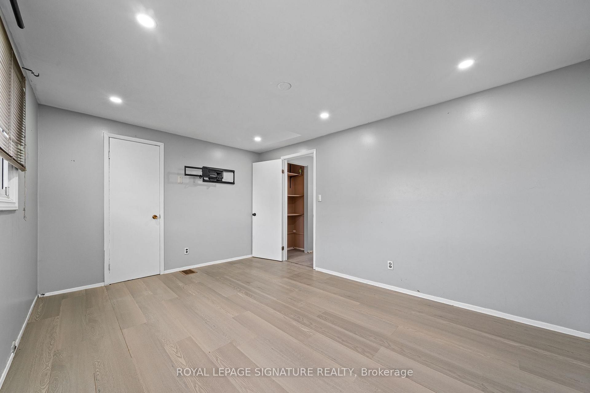 









32A


Crossley

Drive,
Port Hope,




ON
L1A 3T4

