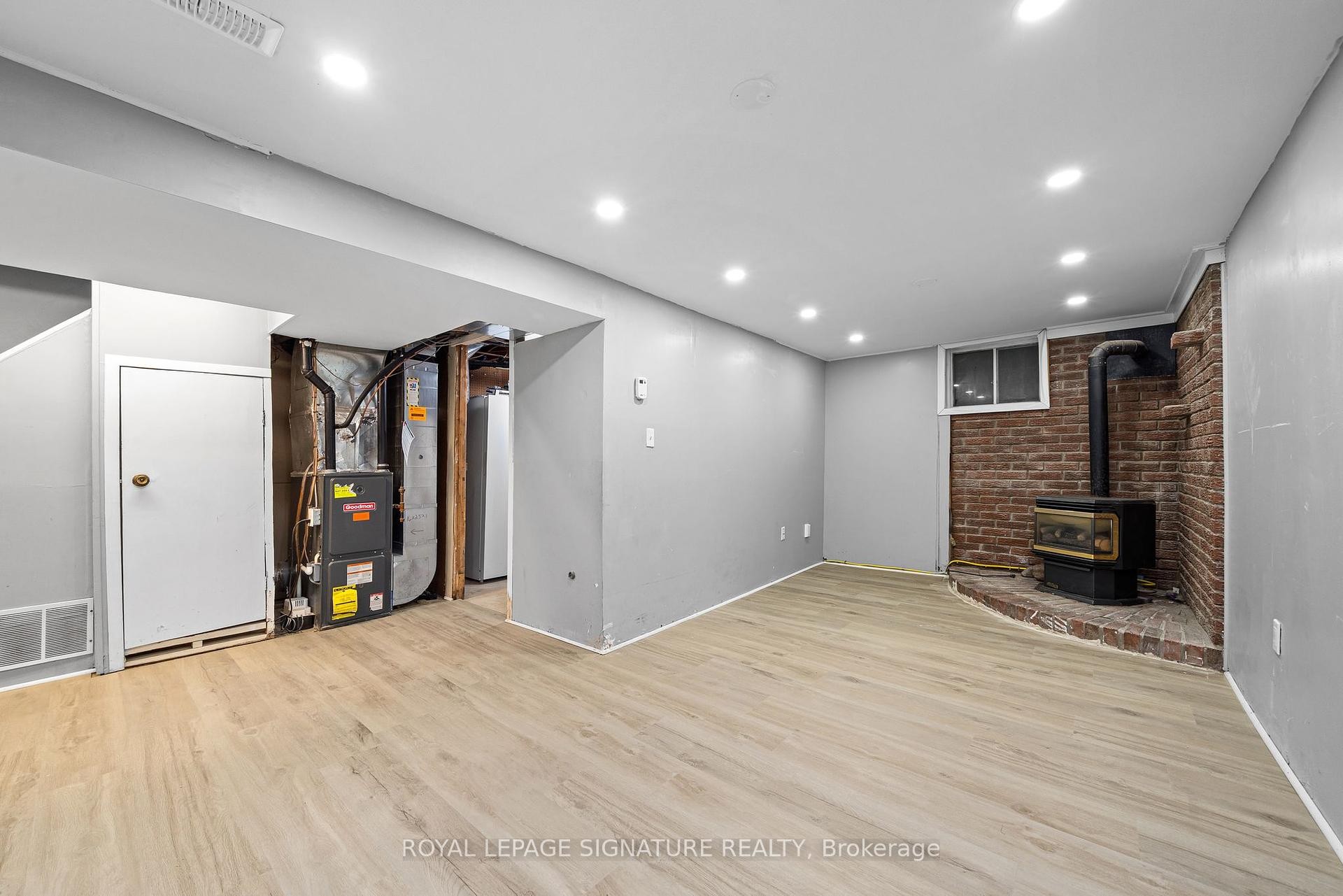 









32A


Crossley

Drive,
Port Hope,




ON
L1A 3T4


