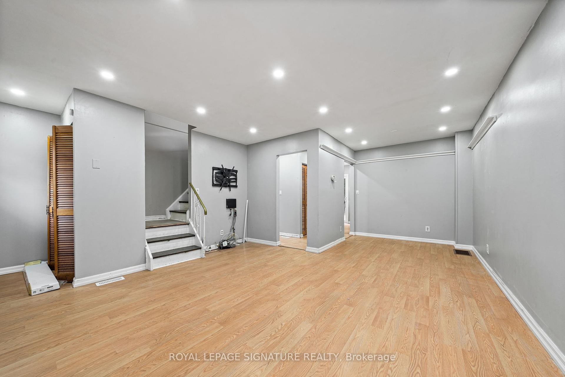 









32A


Crossley

Drive,
Port Hope,




ON
L1A 3T4

