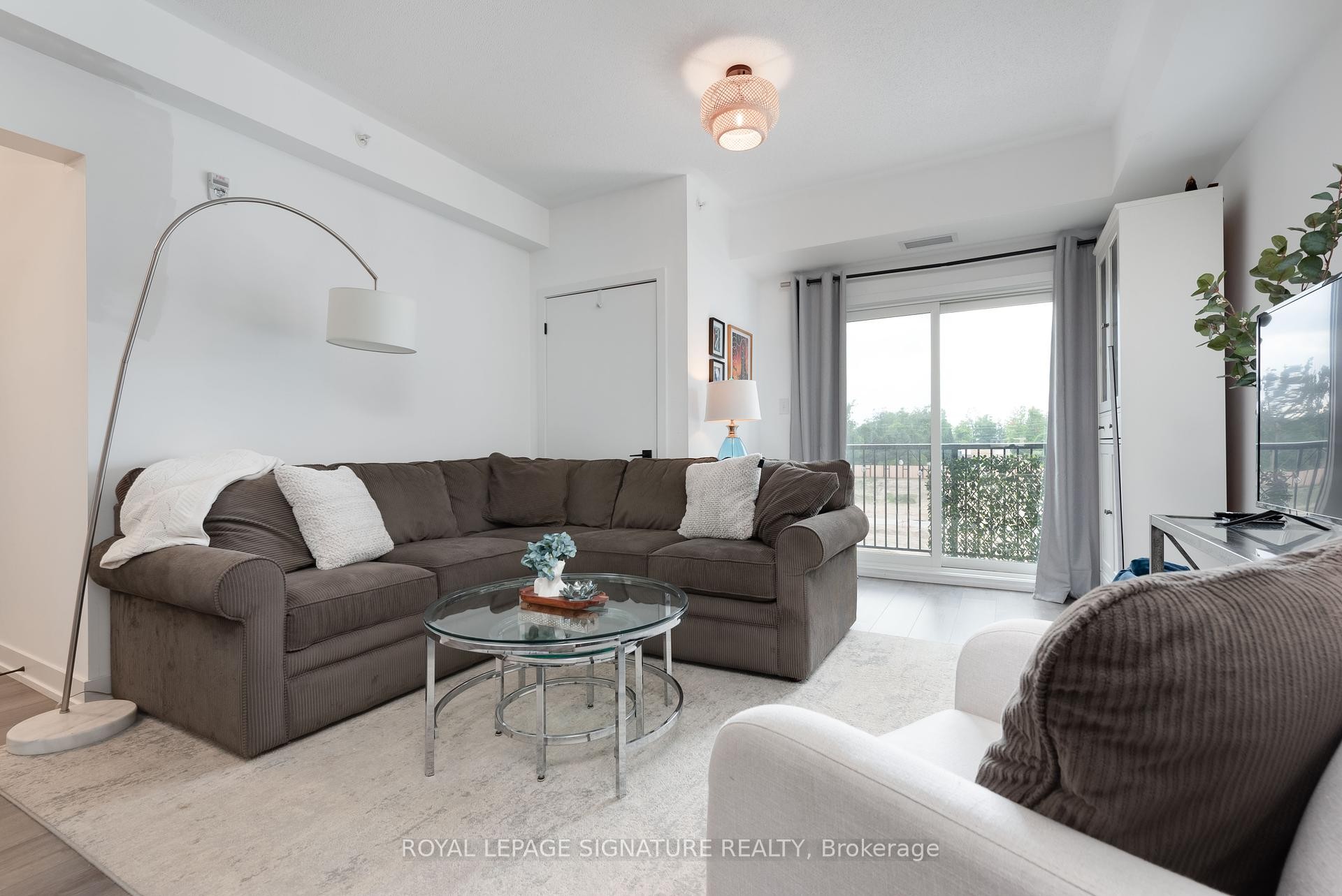 









10


Culinary

Lane, 508,
Barrie,




ON
L9J 0K2

