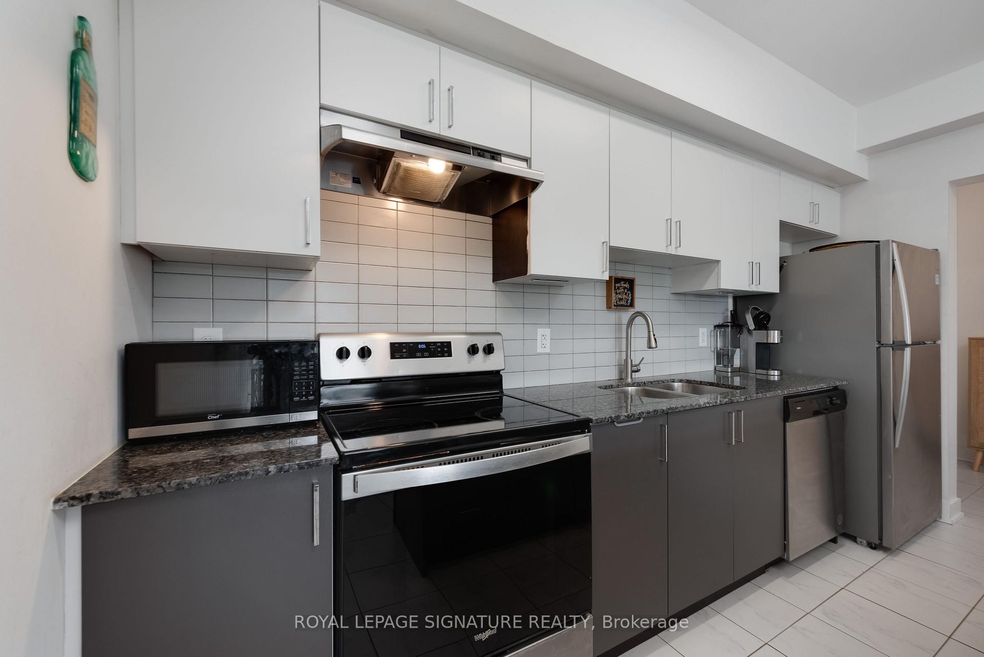 









10


Culinary

Lane, 508,
Barrie,




ON
L9J 0K2

