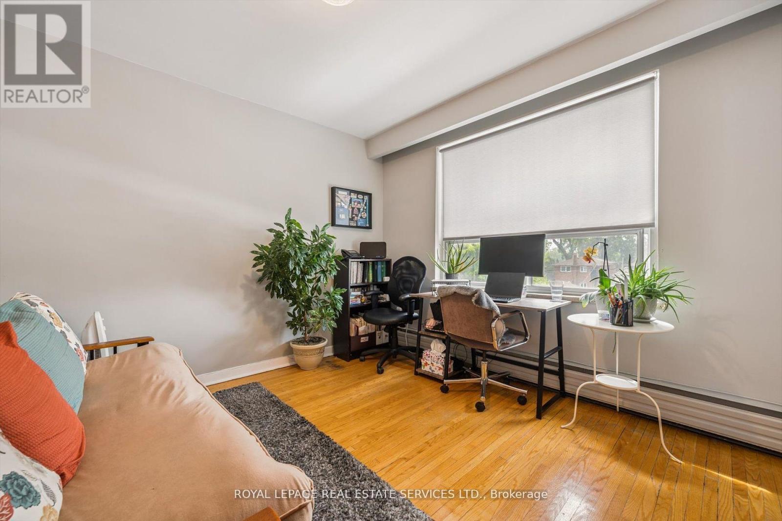 












19 DOVER DRIVE N

,
Toronto,




Ontario
M8W1V7

