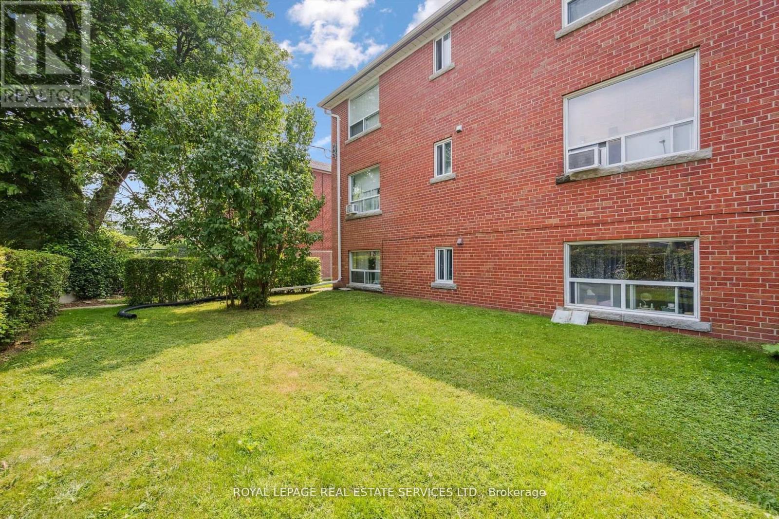 












19 DOVER DRIVE N

,
Toronto,




Ontario
M8W1V7

