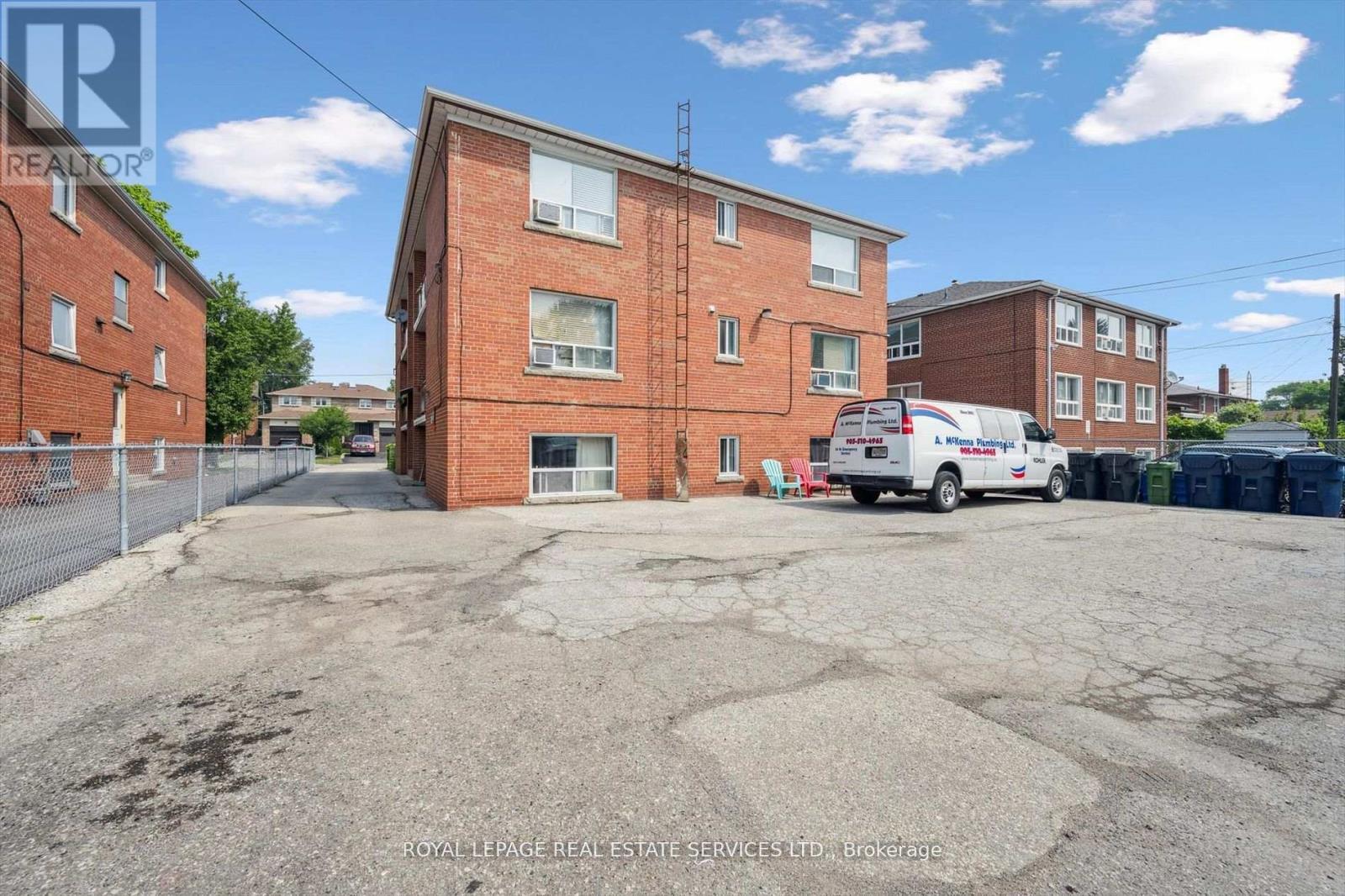












19 DOVER DRIVE N

,
Toronto,




Ontario
M8W1V7

