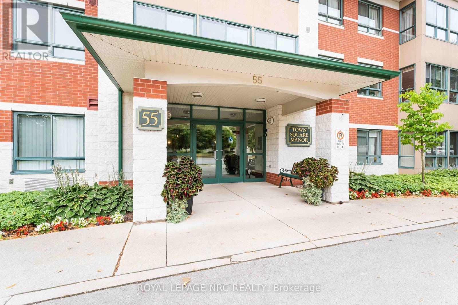 












101 - 55 PELHAM TOWN SQUARE

,
Pelham (Fonthill),




Ontario
L0S1E0

