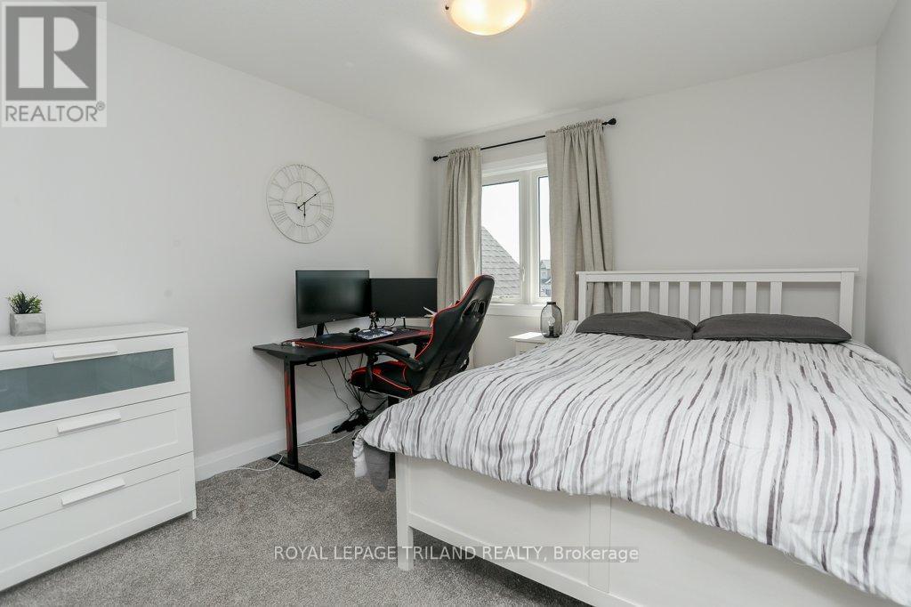 












45 COMPASS TRAIL

,
Central Elgin (Port Stanley),




Ontario
N5L0B4

